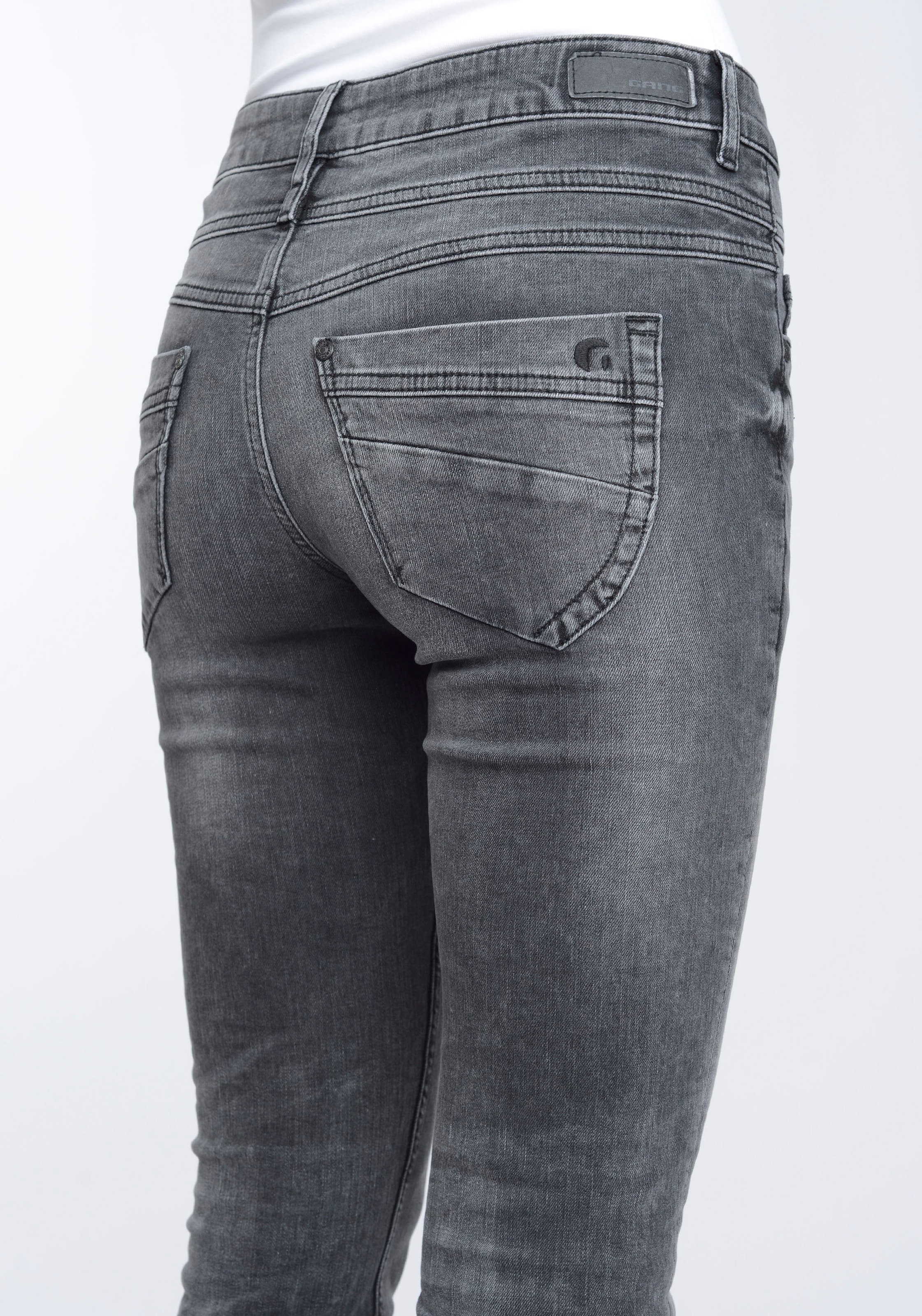 GANG Skinny-fit-Jeans »94MORA«, mit 3-Knopf-Verschluss Passe OTTOversand und bei vorne