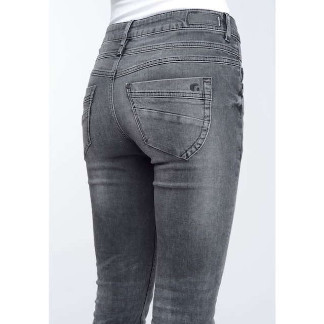 GANG Skinny-fit-Jeans »94MORA«, mit 3-Knopf-Verschluss und Passe vorne bei  OTTOversand