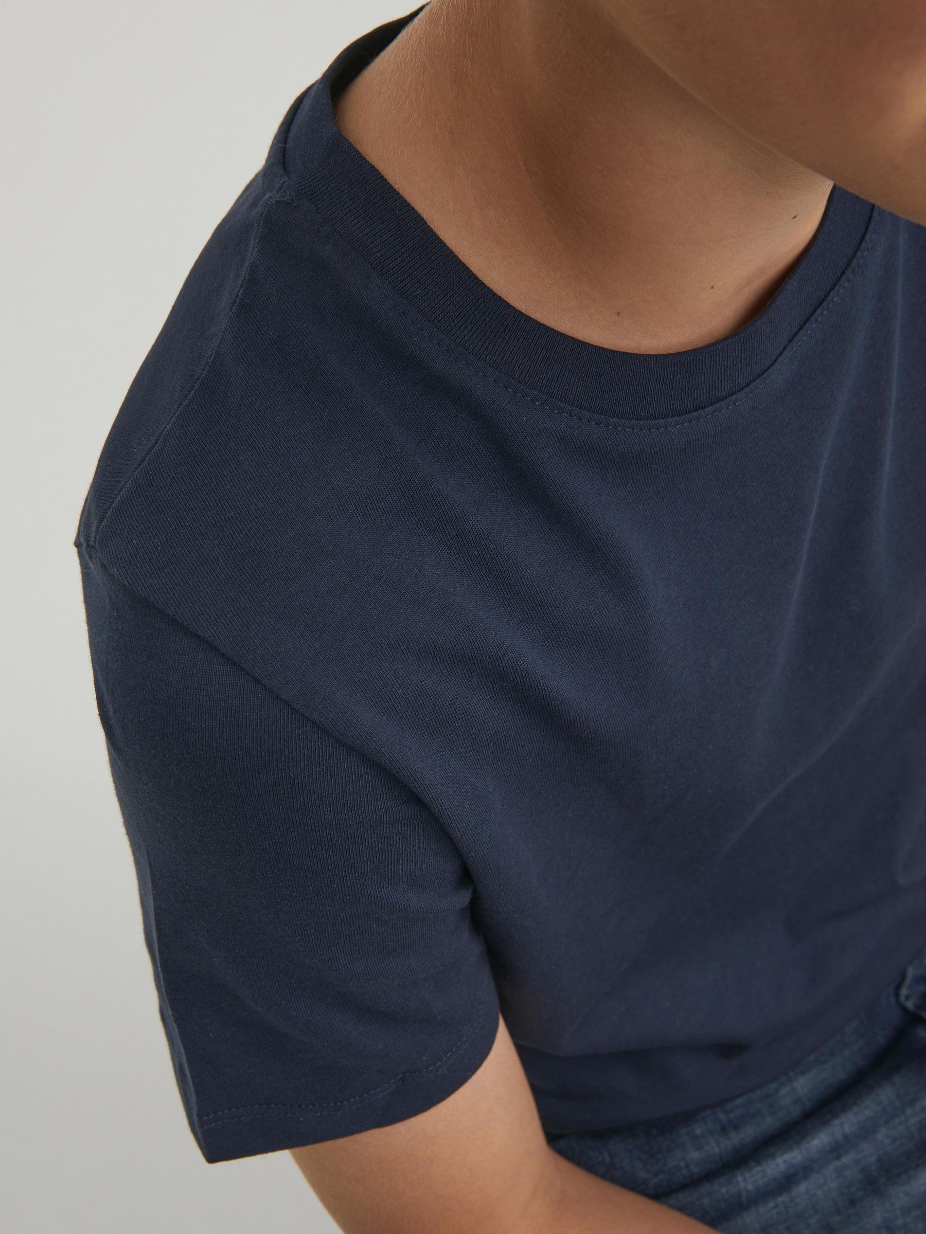 Jack & Jones Junior Rundhalsshirt »JJEORGANIC figurbetont, atmungsaktiv, kombinierbar« unifarben, casual, slim fit, Jersey, Rundhals