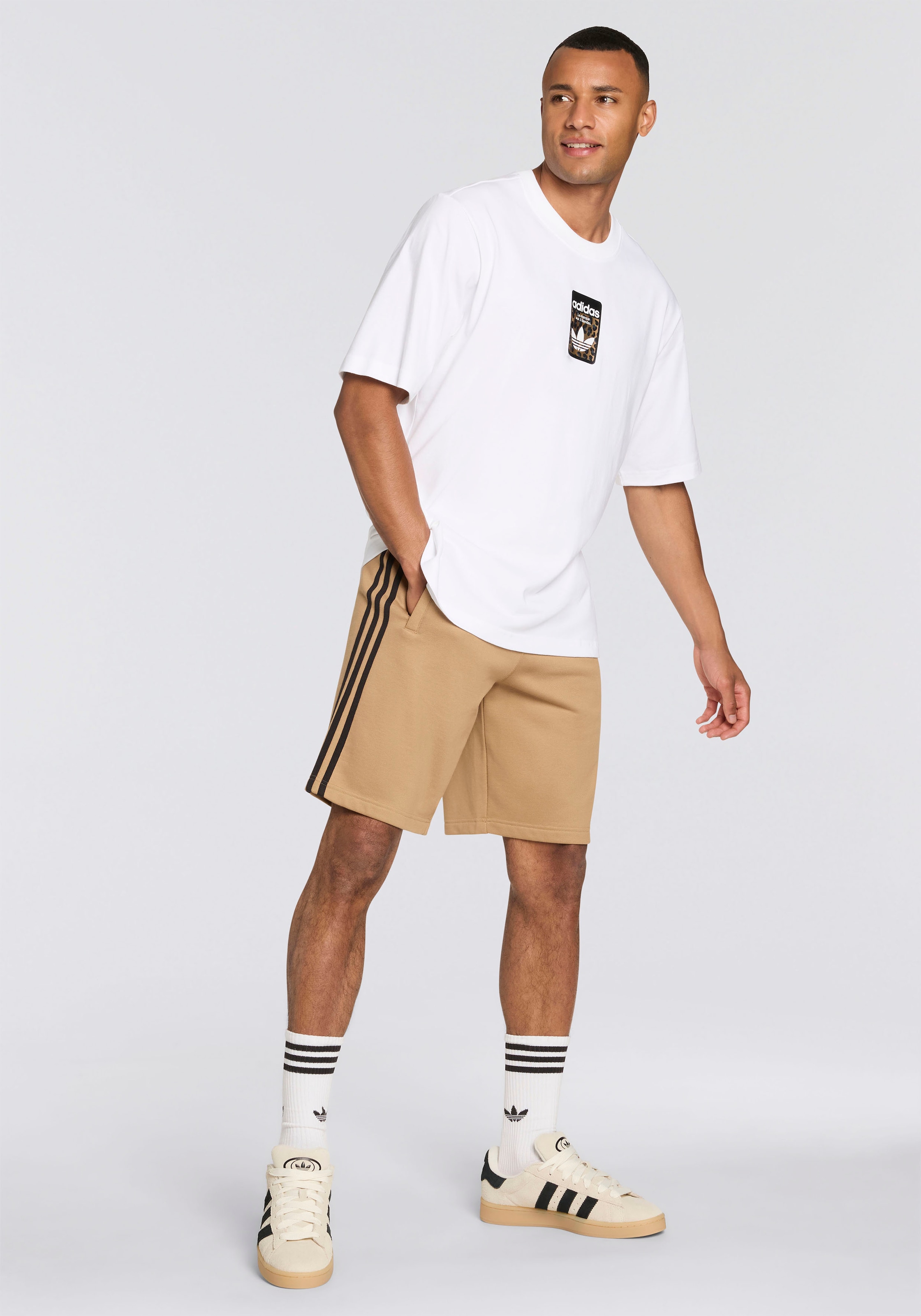 adidas Originals Shorts »3-STRIPE SHORT«, (1 tlg.), Drei Streifen Sweat Shorts aus weichem French-Terry Material