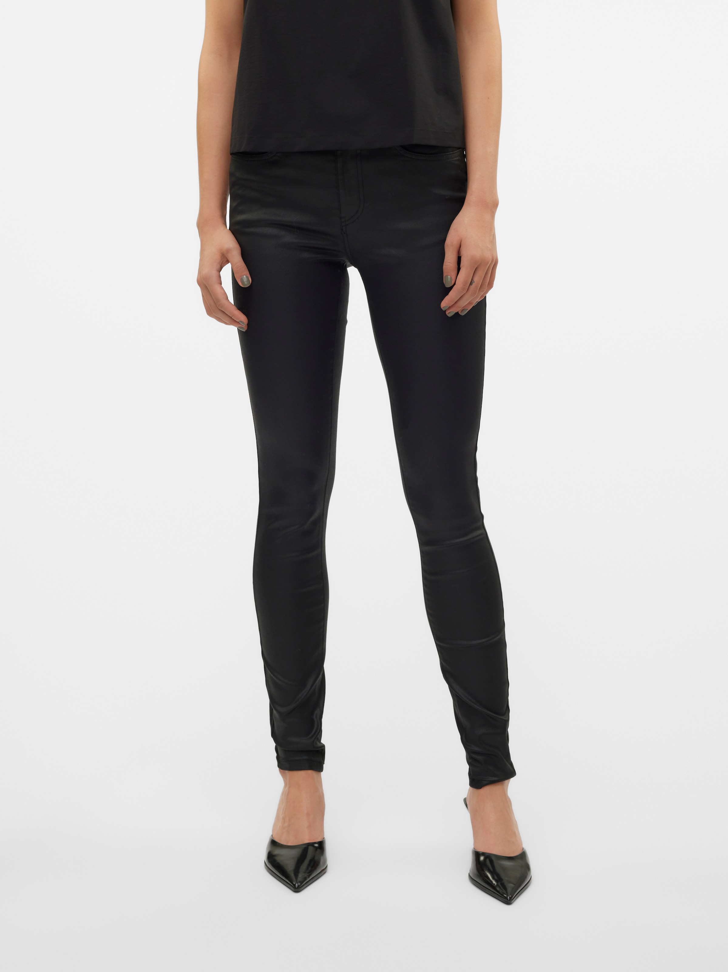 Vero Moda Skinny-fit-Jeans »VMFLASH MR SKINNY COATED PANTS NOOS«, mit beschichteter Lederimitat...