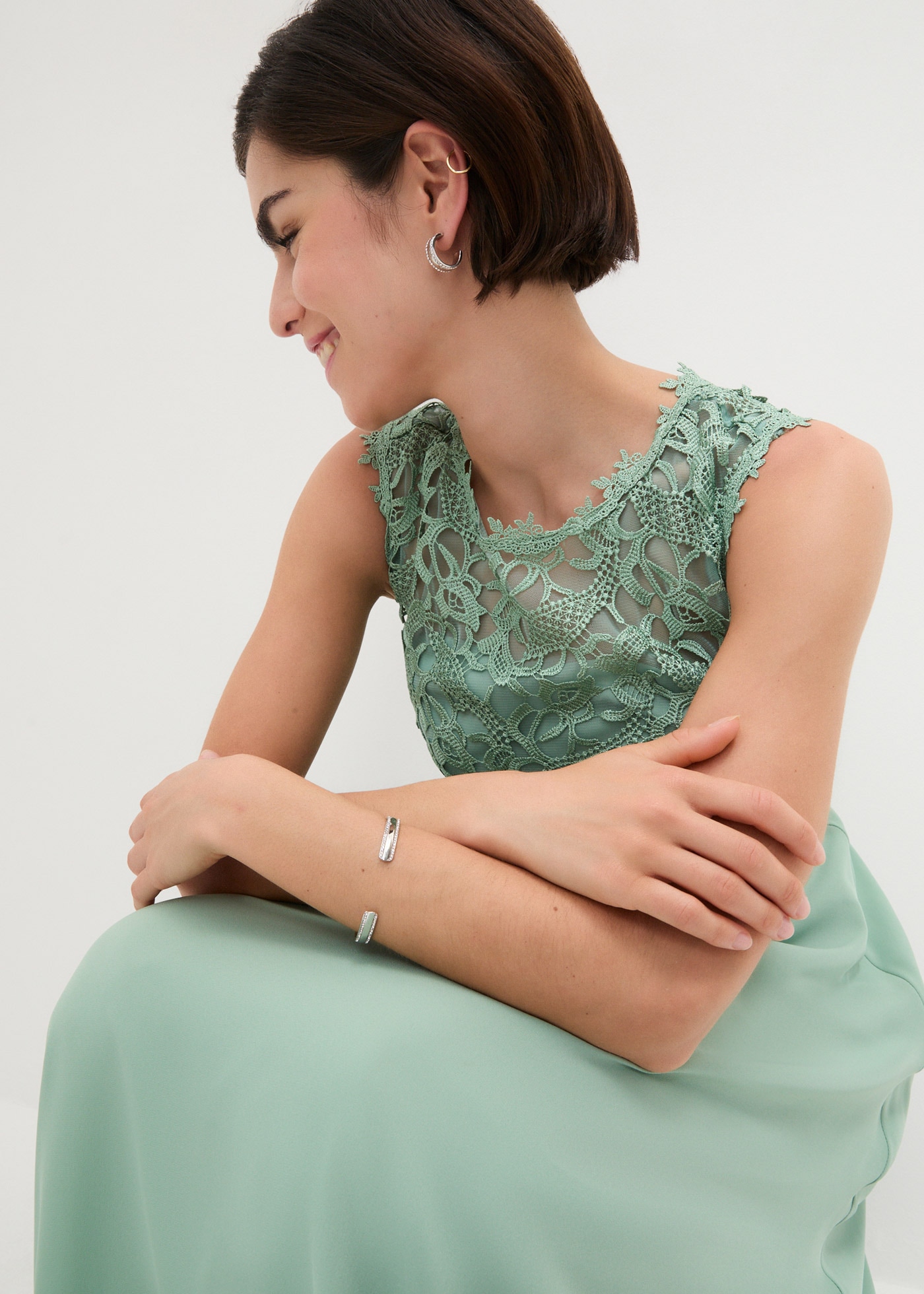 bonprix Maxikleid »Maxikleid mit Spitze« für festliche Anlässe, vollständig gefüttert, taillierte Passform