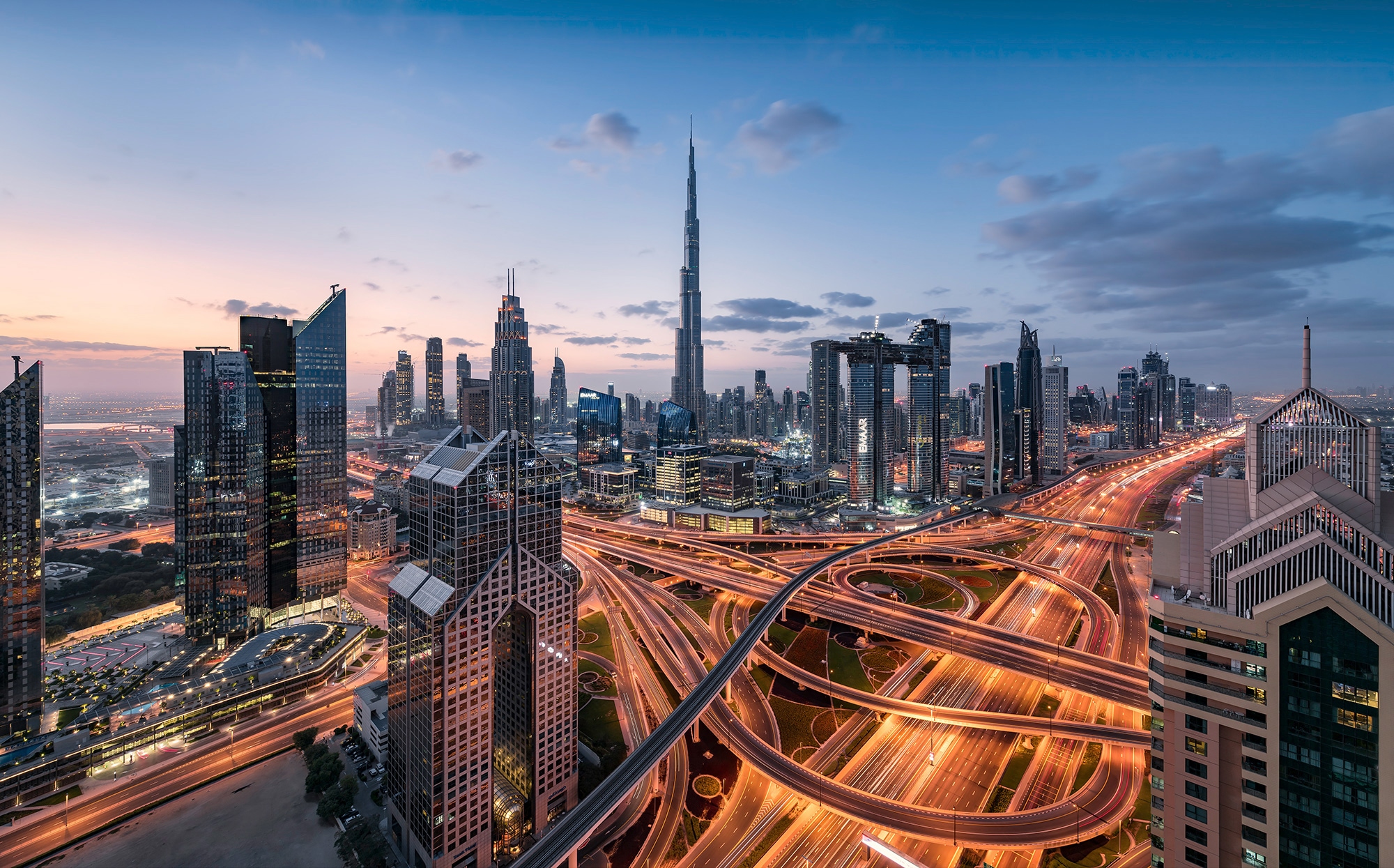 Komar Fototapete »Lights of Dubai«, mehrfarbig-natürlich-bedruckt, 450x280  cm (Breite x Höhe), Wohnzimmer, Schlafzimmer online bestellen bei OTTO