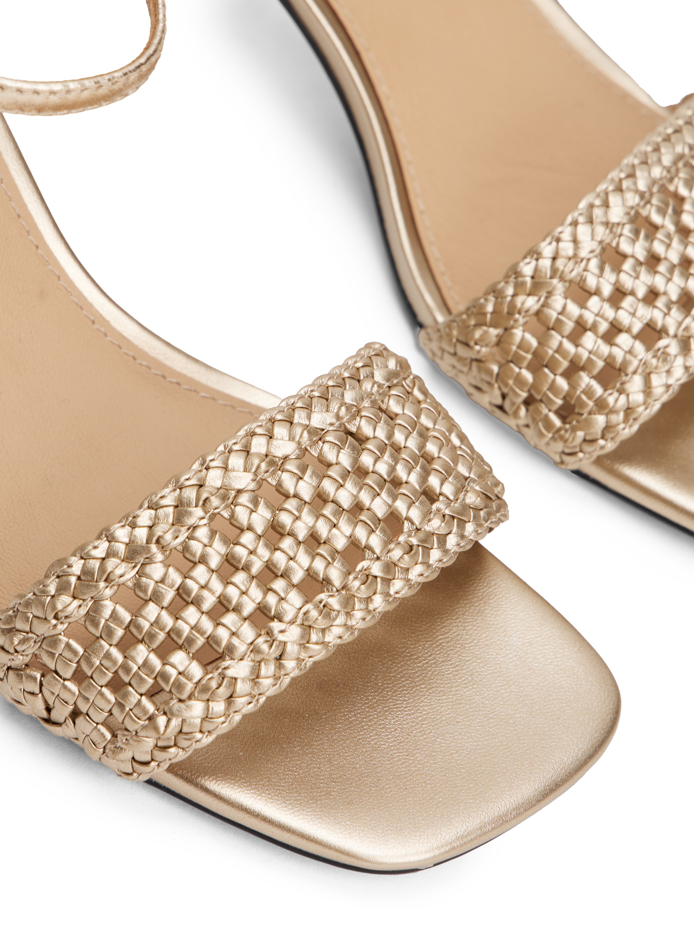 Tommy Hilfiger Sandalette »METALLIC LTHR KITTEN SANDAL«, Stilettoabsatz, Festtagsschuh, Abendschuh mit Bandage in Flechtoptik