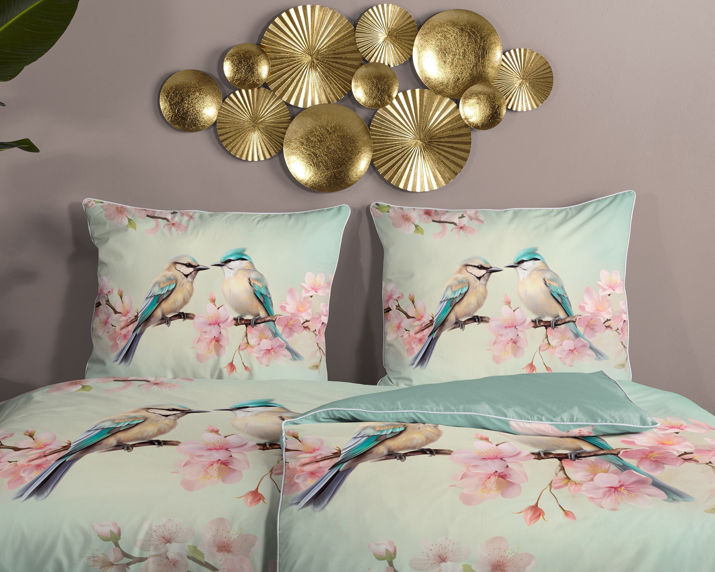 Descanso Wendebettwäsche »Minne«, Satin, Reißverschluss, Paspel, Biese, Wendeoptik, Luxe, Vogel, Mint