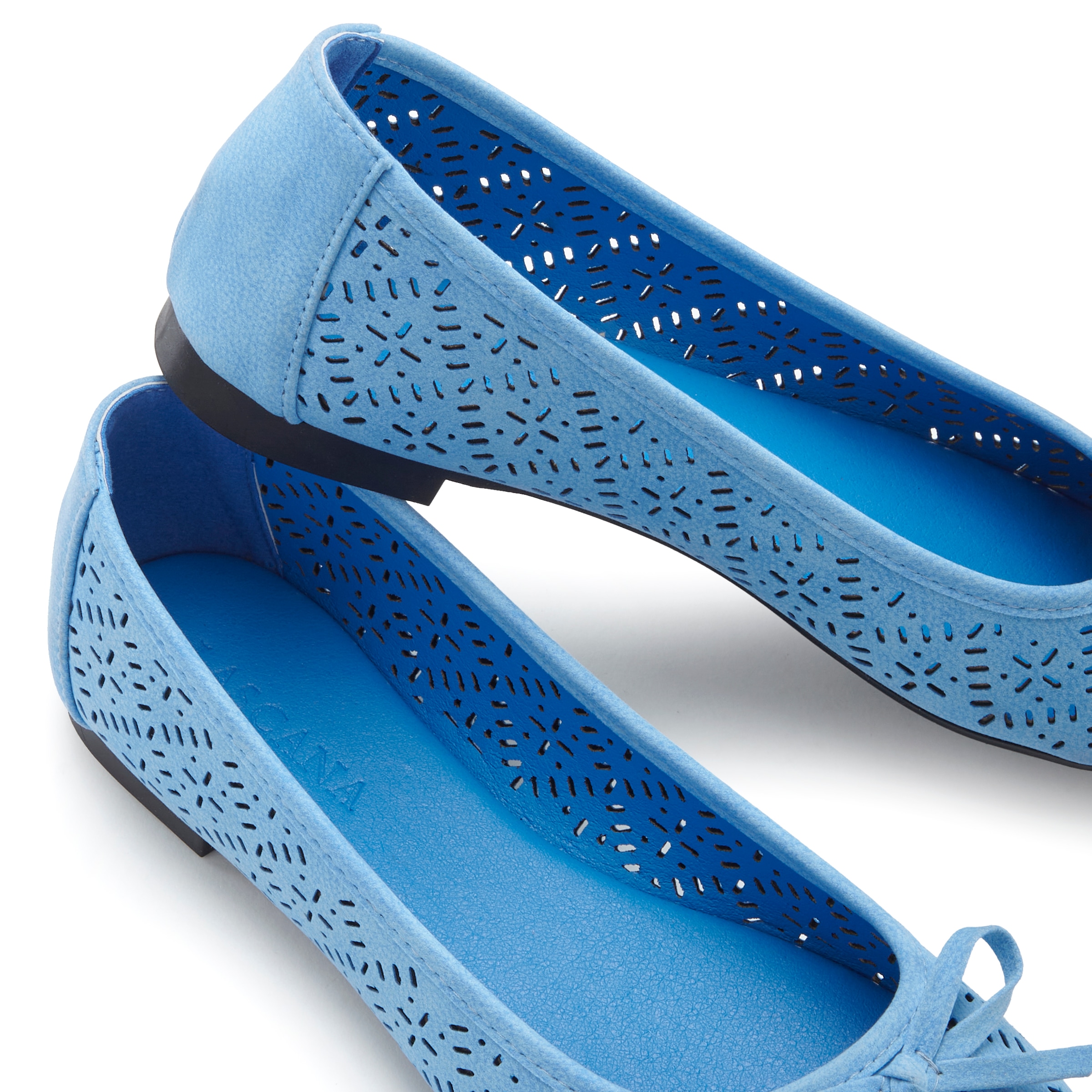 LASCANA Ballerina, Freizeitschuh, Slipper, Halbschuh mit kleinen Cut-Outs VEGAN