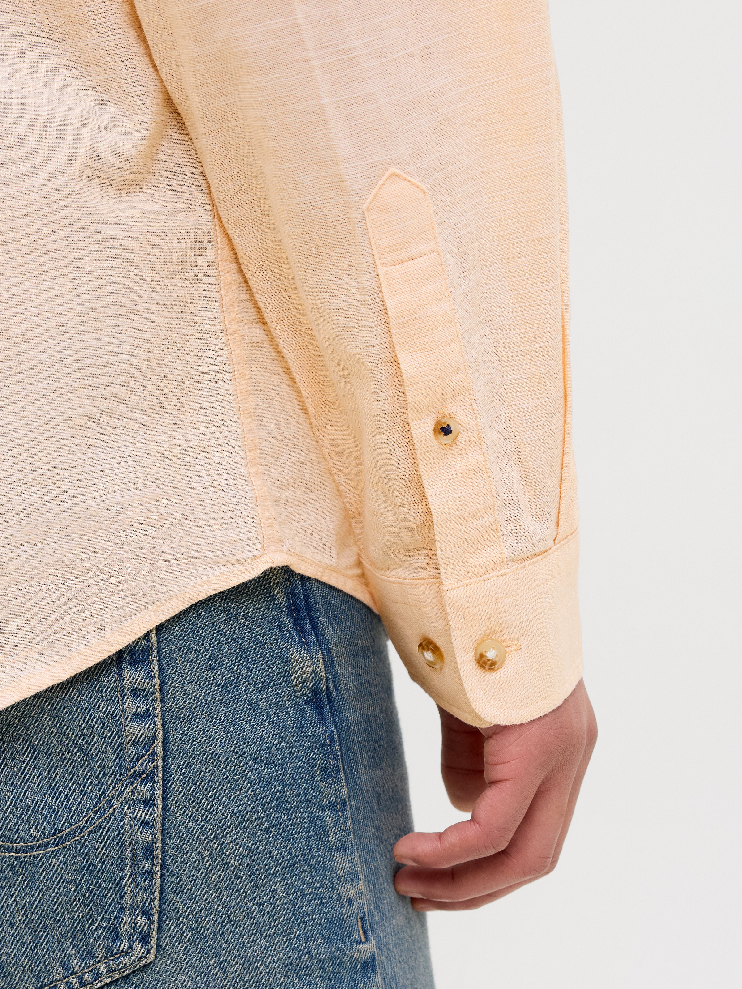 Jack & Jones Langarmhemd »JJESUMMER BAND SHIRT LS SN«, mit Bandkragen