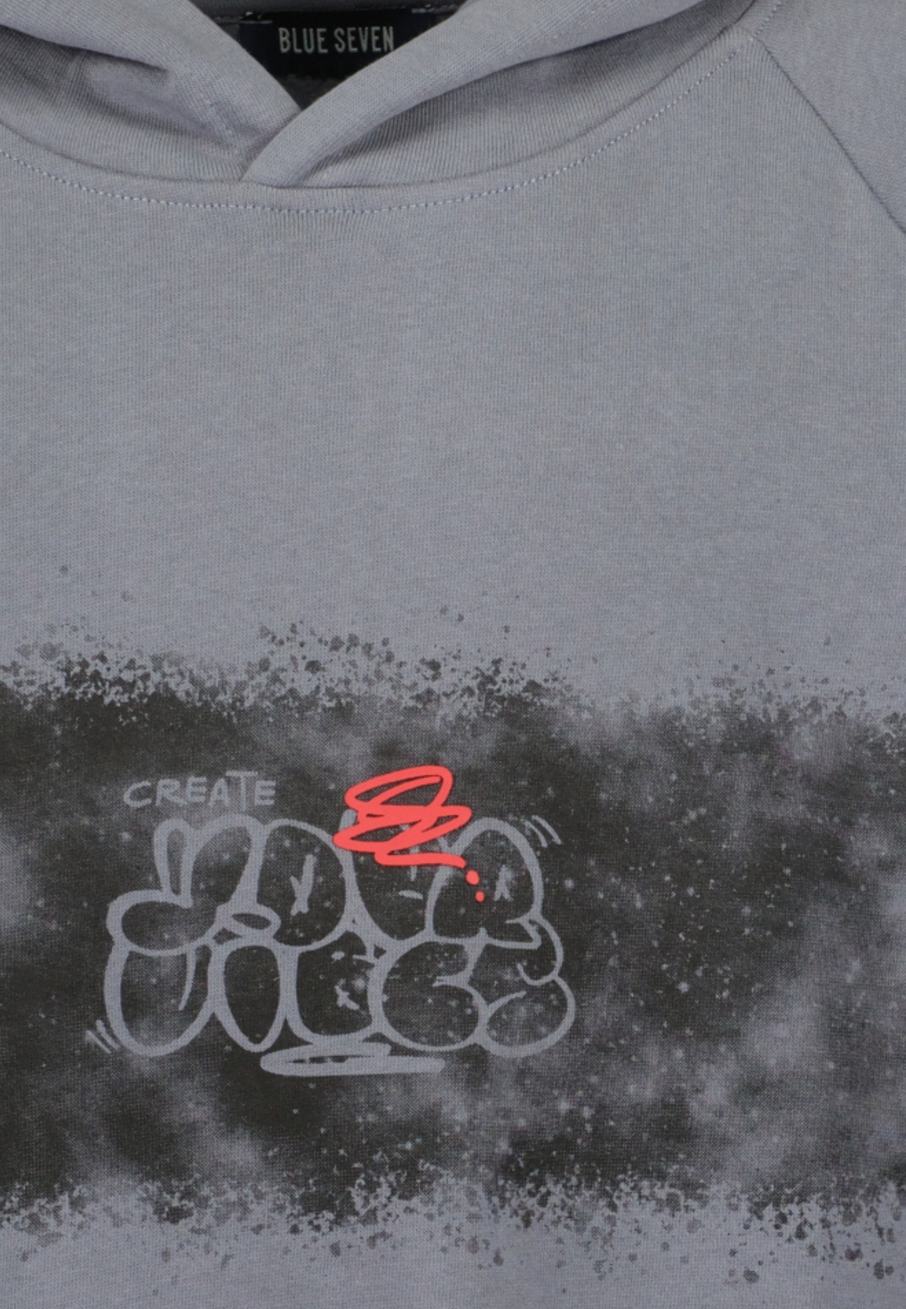 Blue Seven Kapuzensweatshirt, mit Rundum-Druck in cooler Airbrush-Optik