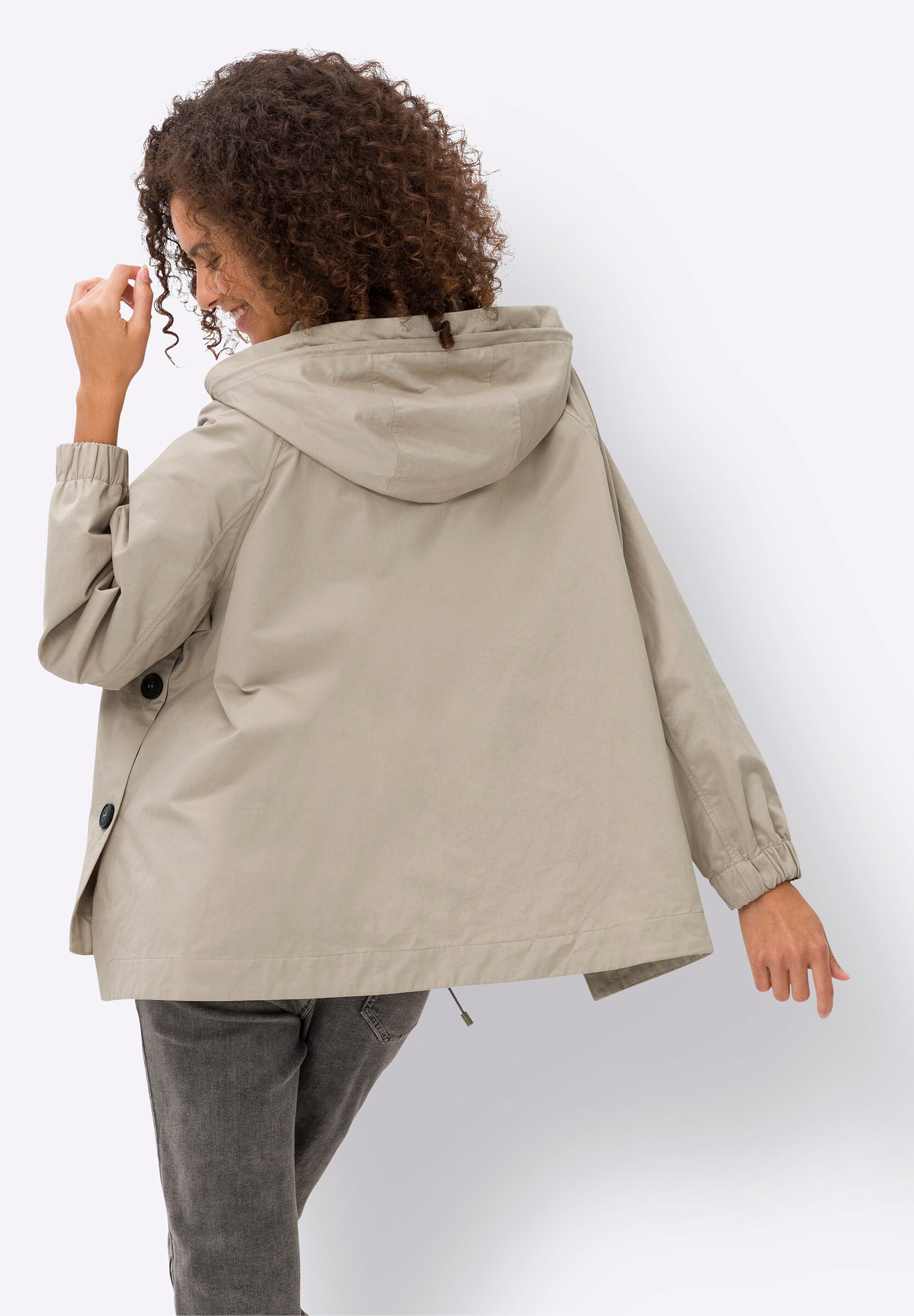 heine Funktionsjacke »Outdoorjacke Übergangsjacke mit leichtem Glanz« mit Kapuze
