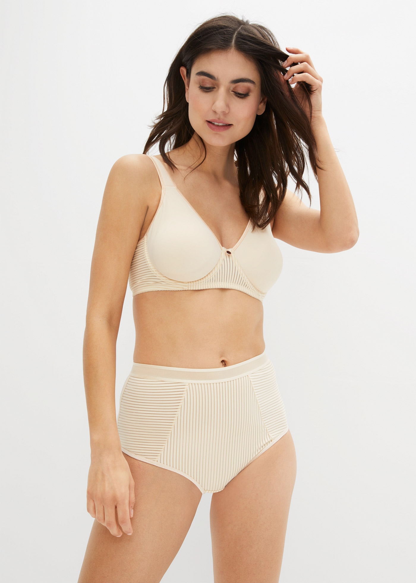 bonprix Taillenslip »Highwaist Slip ( 2er Pack)« Packung, 2 Stk. Highwaist Slip, aus Polyamid und Elasthan, bequeme Passform