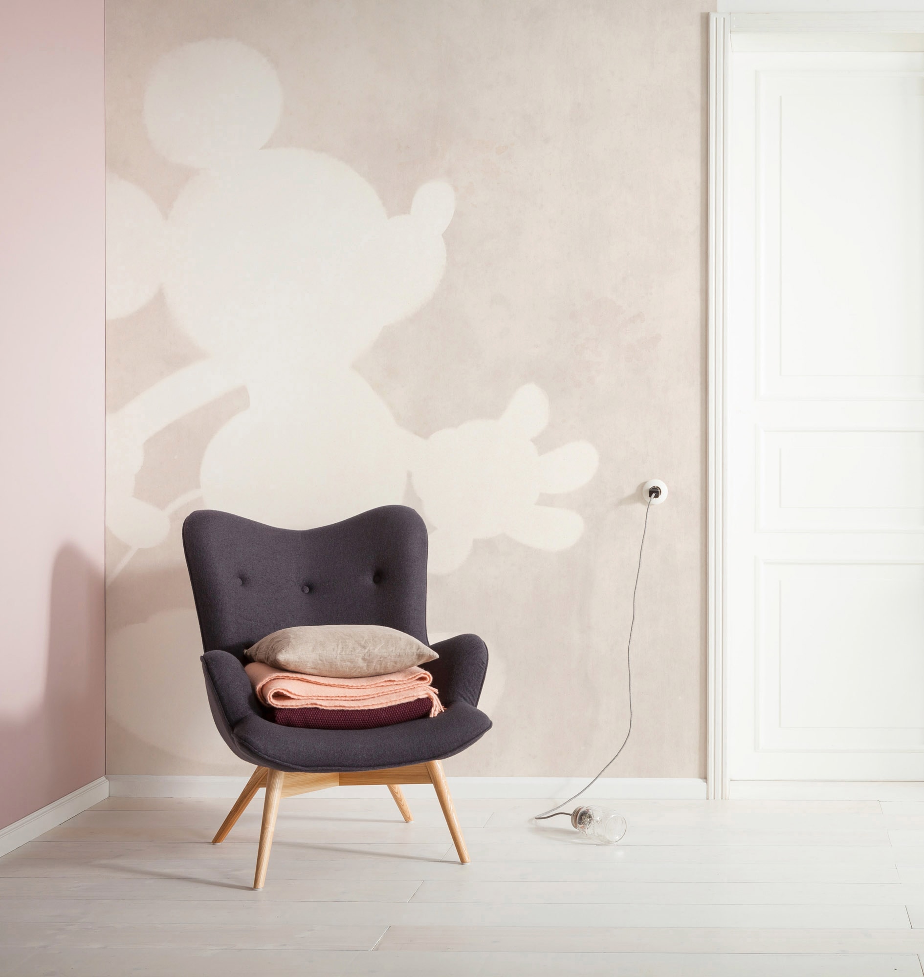 Komar Vliestapete »Digitaldruck Vlies - Mickey Contour - Größe 200 x 280 cm«, bedruckt, Kinderzimmer