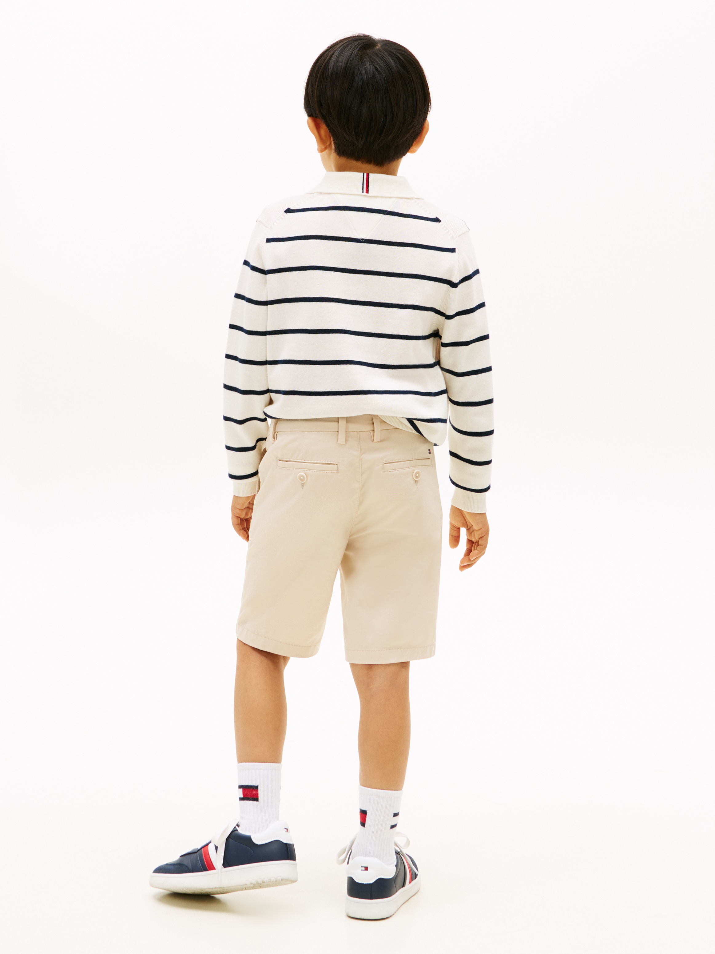 Tommy Hilfiger Shorts »1985 CHINO SHORT«  mit Logostickerei