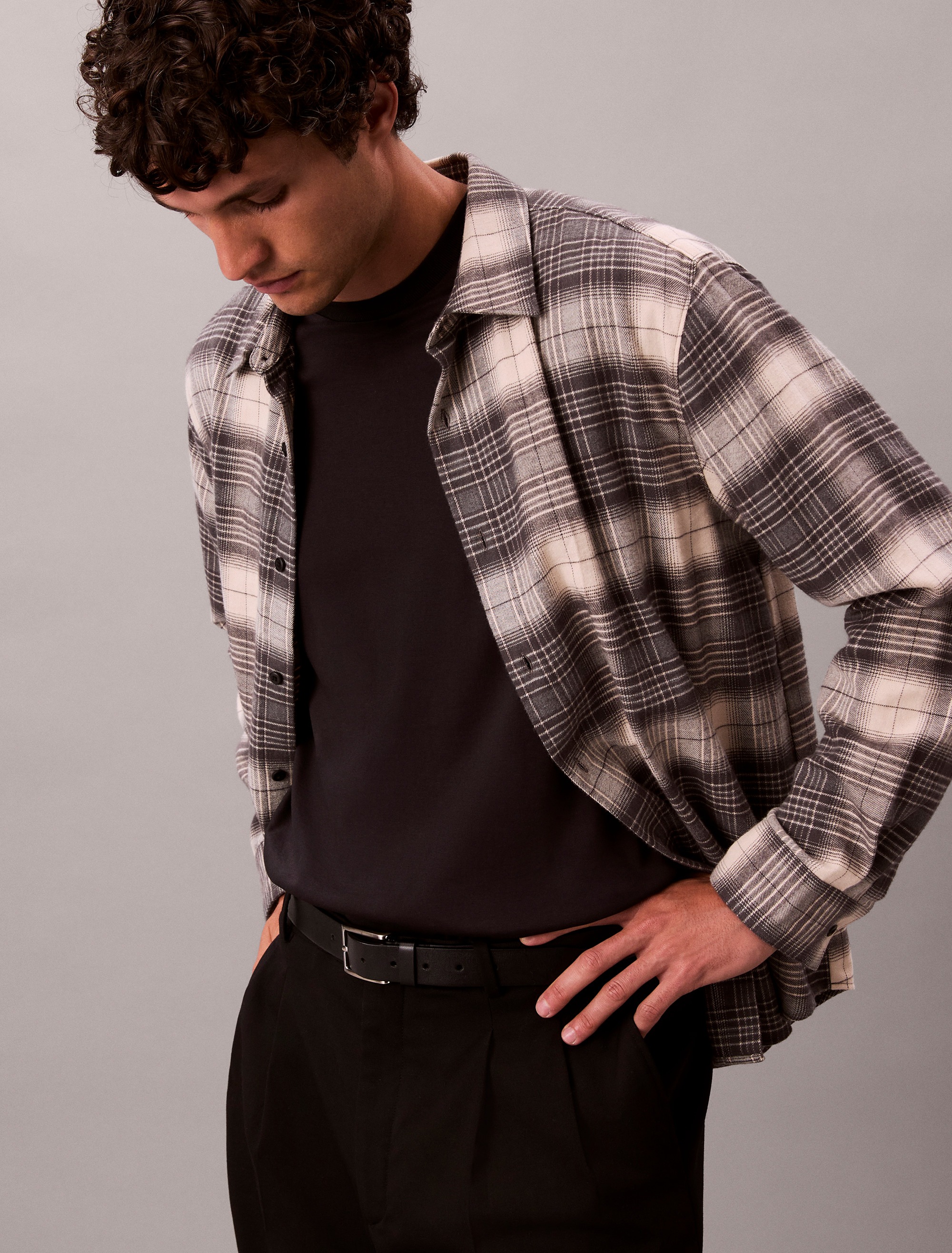 Calvin Klein Jeans Langarmhemd »LS BRUSHED PLAID EASY SHIRT«, Mit Rundhalsausschnitt, regular fit