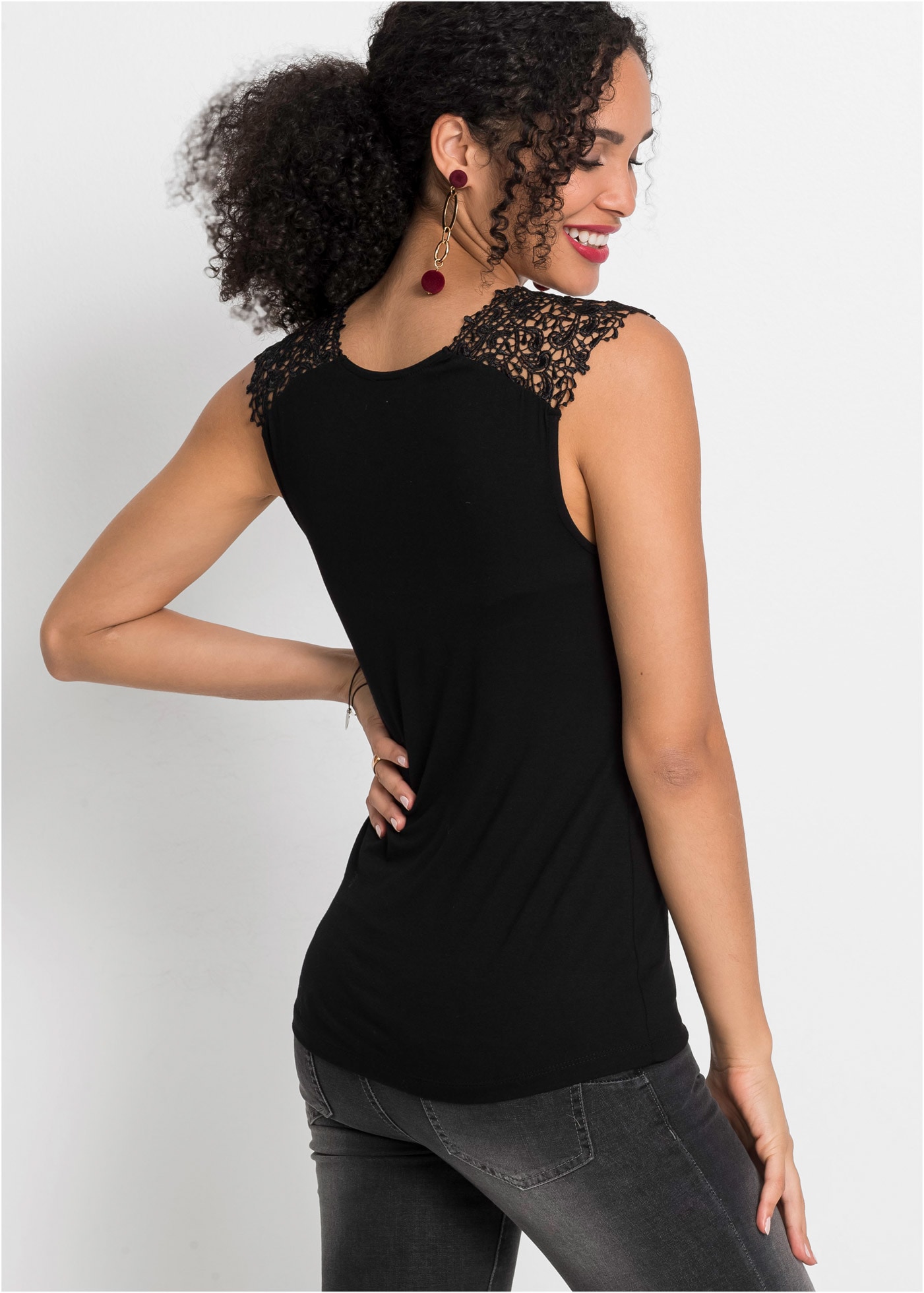 bonprix Spitzentop »Top aus fließendem Viskose-Mix« figurenbetonte Passform, ärmelloses Design, eleganter Stil, mit Spitze