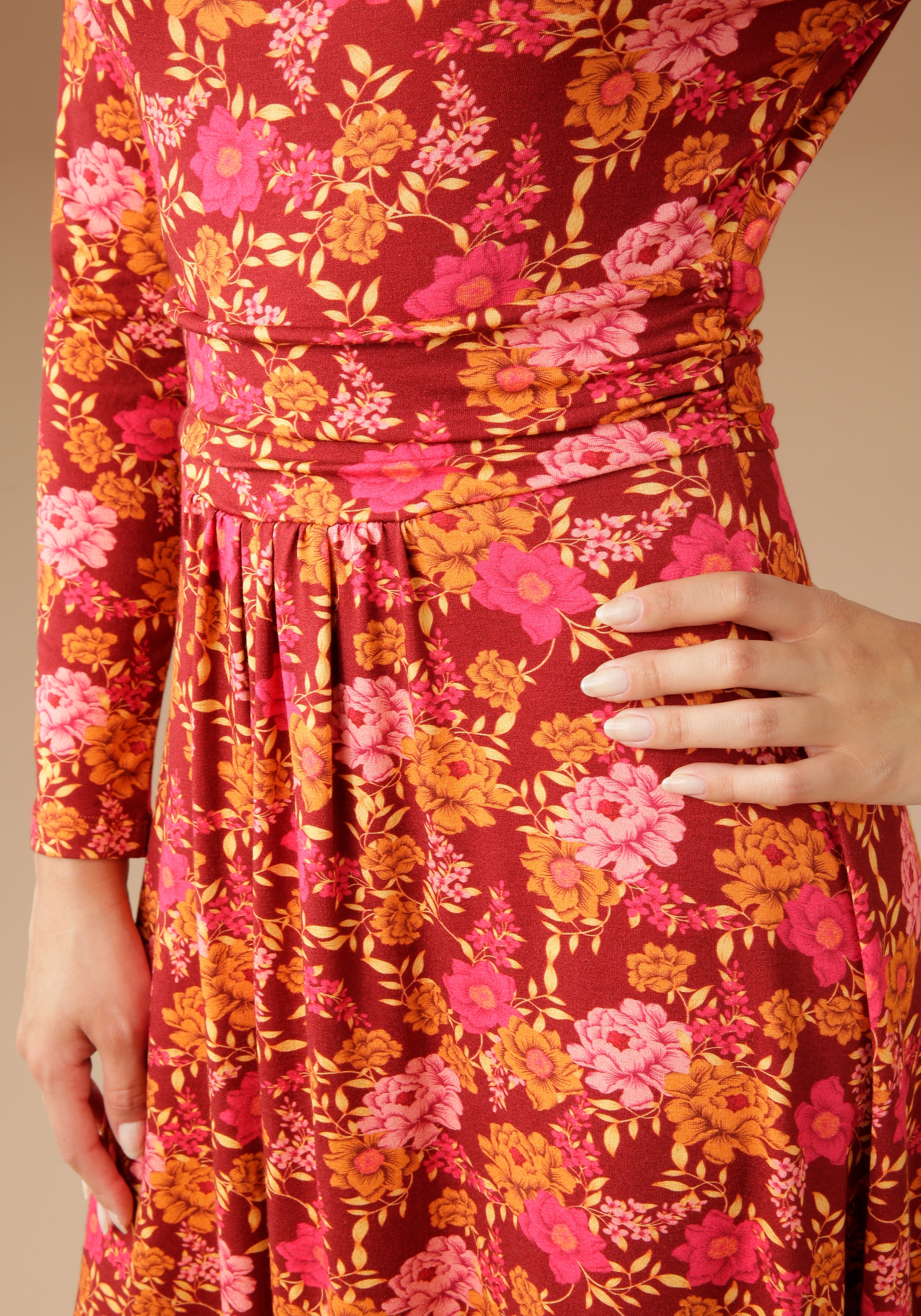 Aniston CASUAL Jerseykleid, mit romantischem Blumendruck