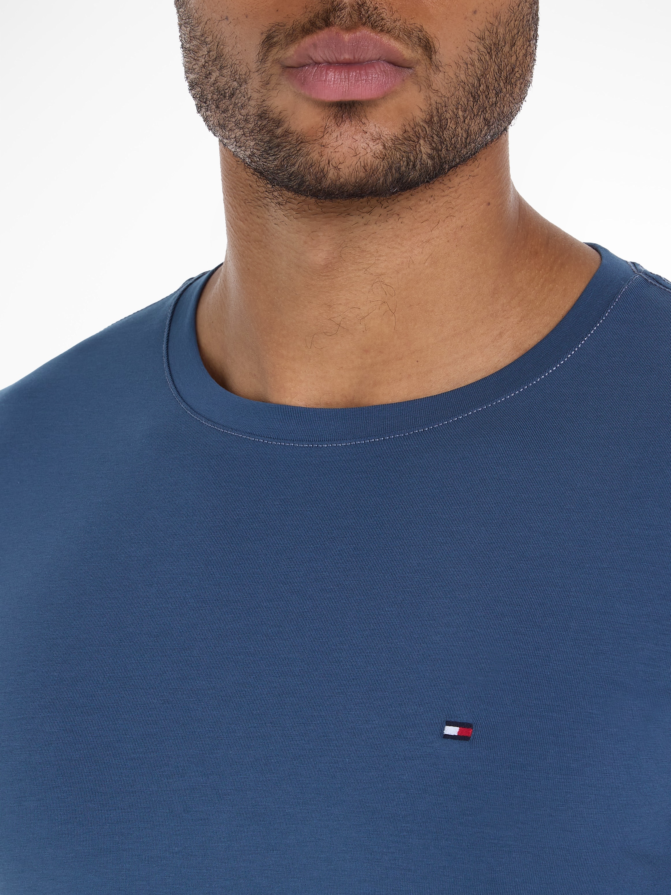 Tommy Hilfiger T-Shirt »STRETCH SLIM FIT TEE«, mit Rundhalsausschnitt