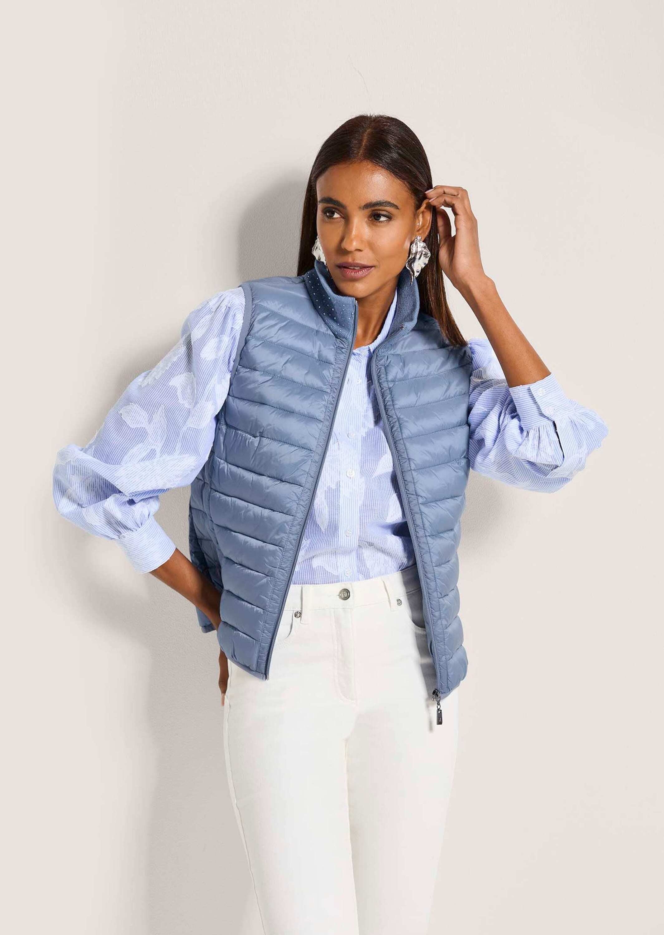 MADELEINE Kurzweste »Steppweste Sportive, elegante Outdoor-Weste mit Steppung« Hotfix Steine am Stehkragen