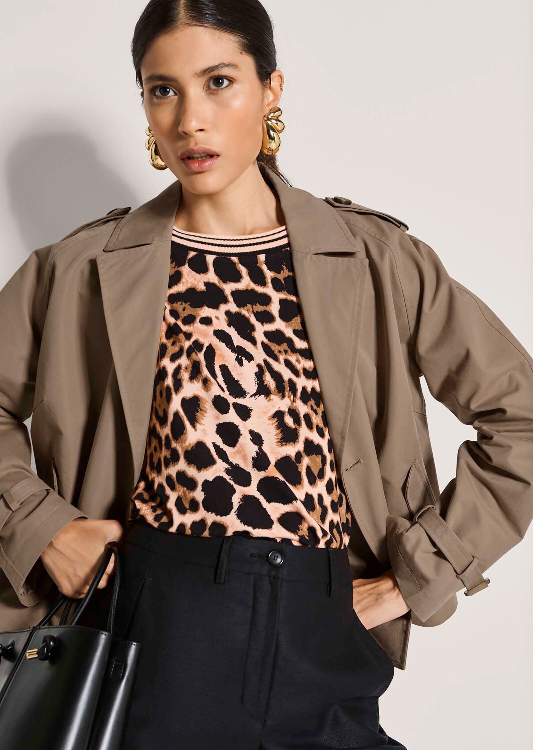 MADELEINE Kurzjacke »Trenchcoat Kurzjacke mit Reverskragen« Saumriegel