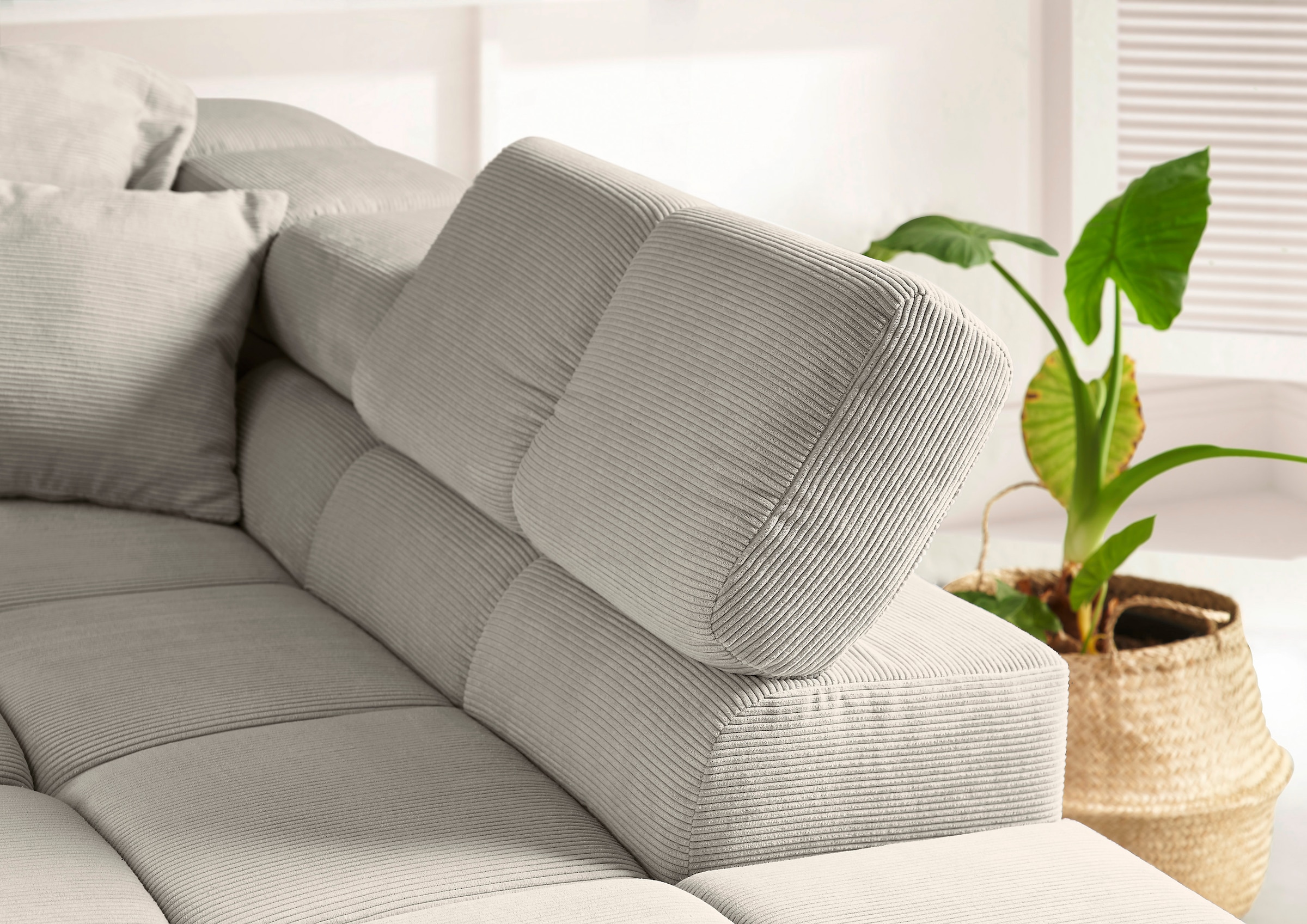 INOSIGN Ecksofa »Ancona incl. Kopfteilverstellung, Breite 319cm, L-Form«, wahlweise motorische Sitztiefenverstellung, auch in Cord + Easy Care