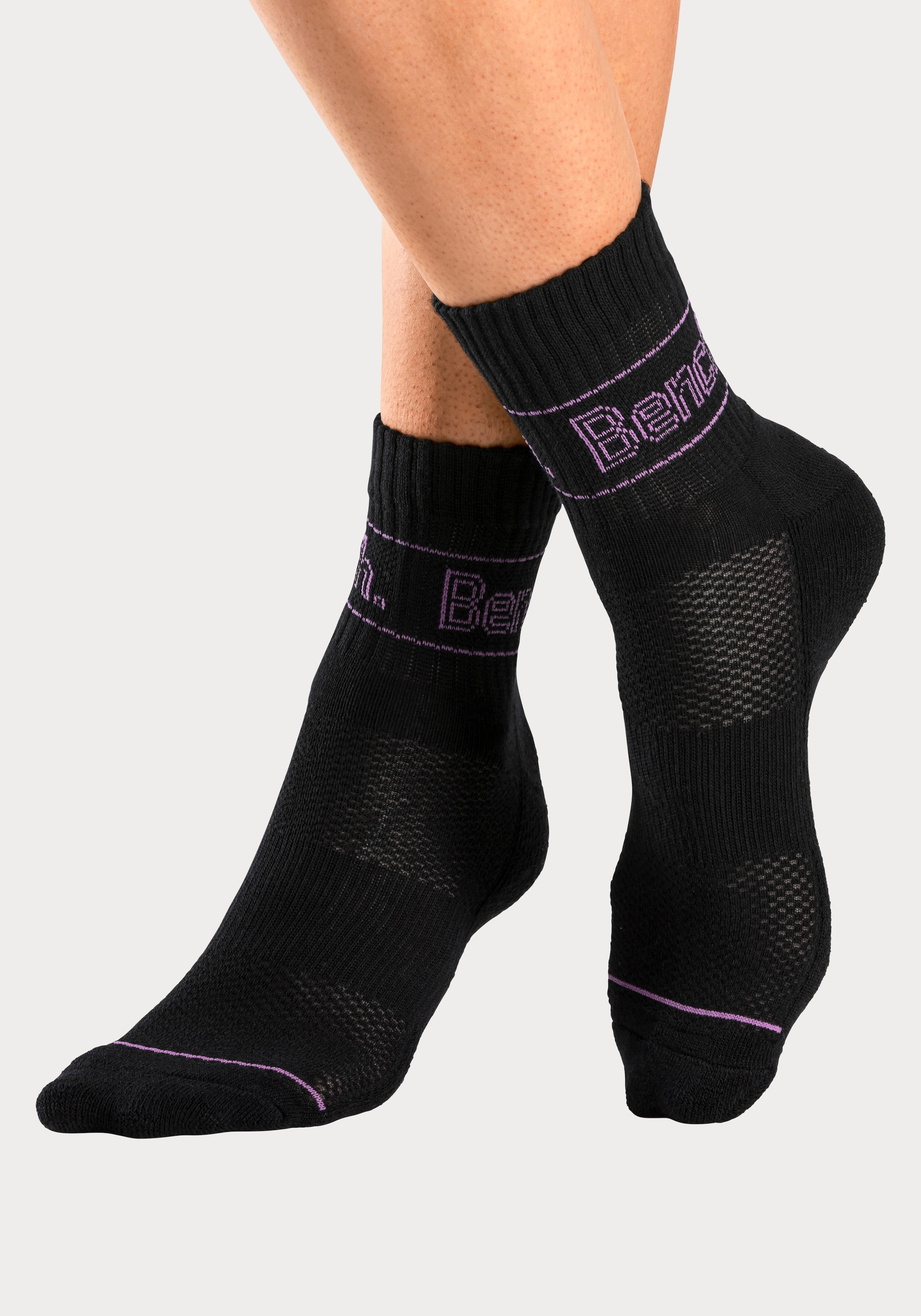 Bench. Tennissocken, (Packung, 5 Paar), mit atmungsaktiver Pikee Lüftungsstruktur