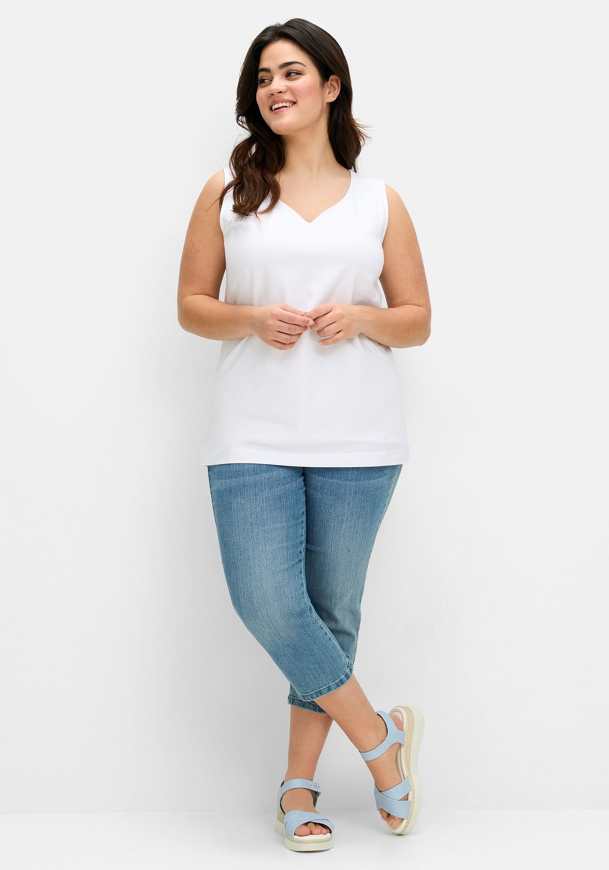 Sheego Tanktop »Doppellagiges Top mit Herzausschnitt«