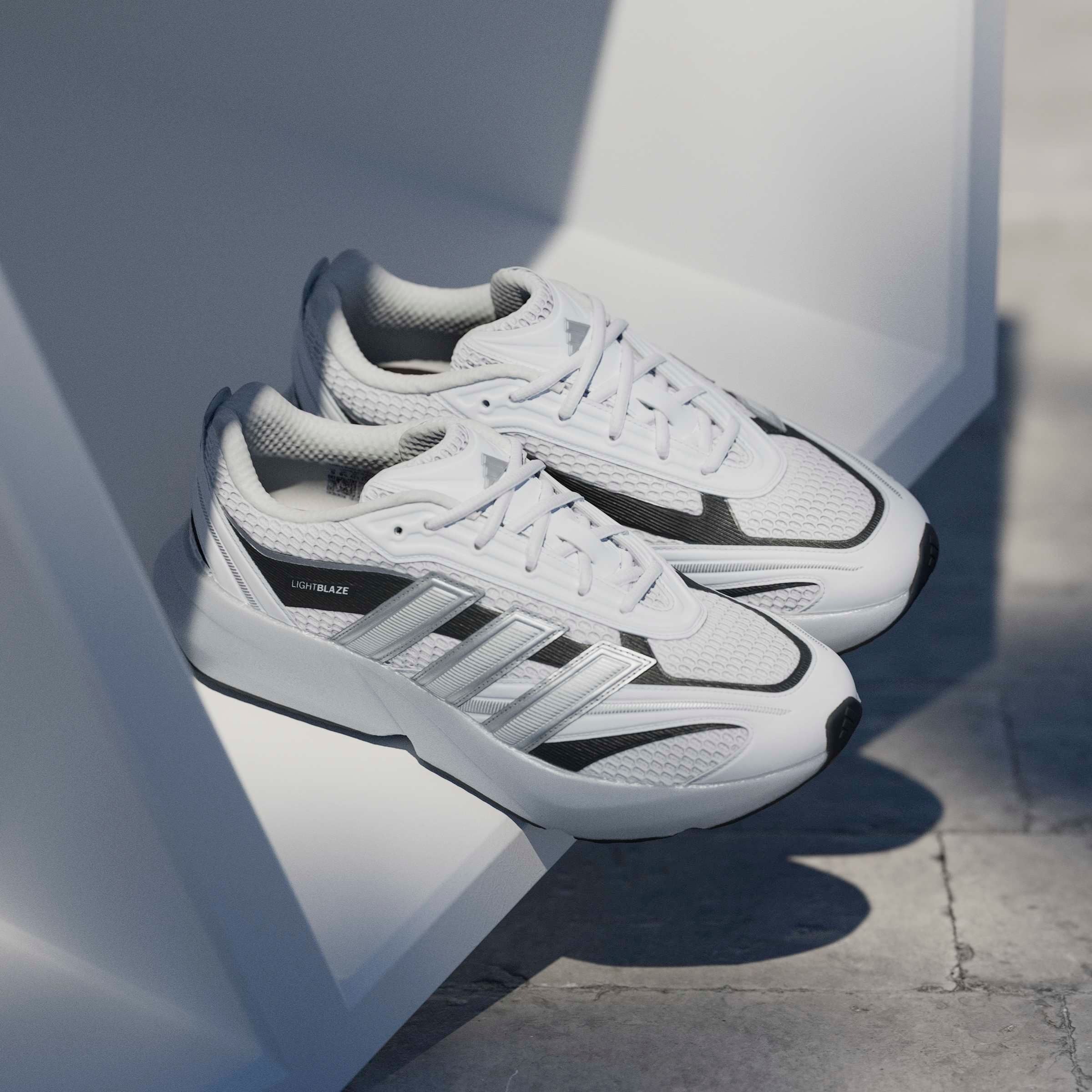 adidas Sportswear Sneaker »LIGHTBLAZE GLOW«