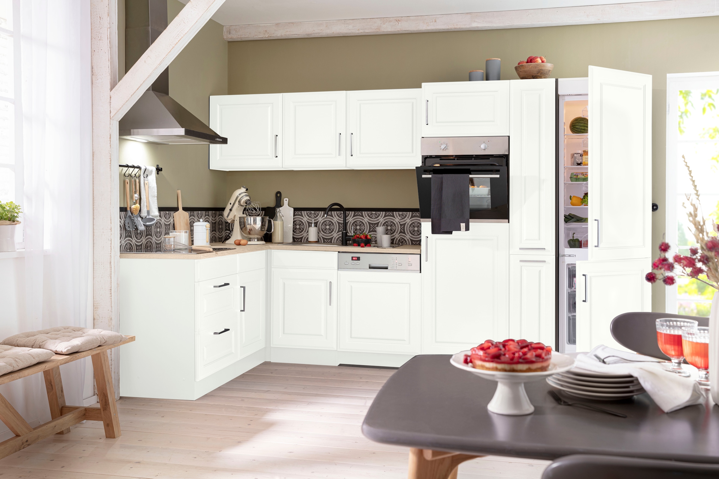 KOCHSTATION Winkelküche »KS-Stockholm – Küche mit hochwertiger und detailreicher Landhausfront« Stellbreite 320x170 cm, wahlweise mit E-Geräten, MDF-Fronten