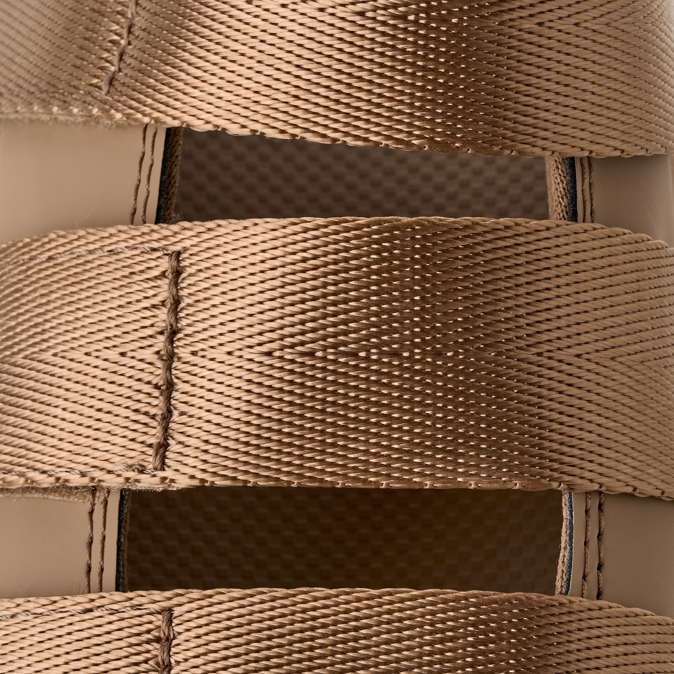 UGG Pantolette »GOLDENGLOW SLIDE«, Plateauschuh, Sandale, Flats mit Fußbett