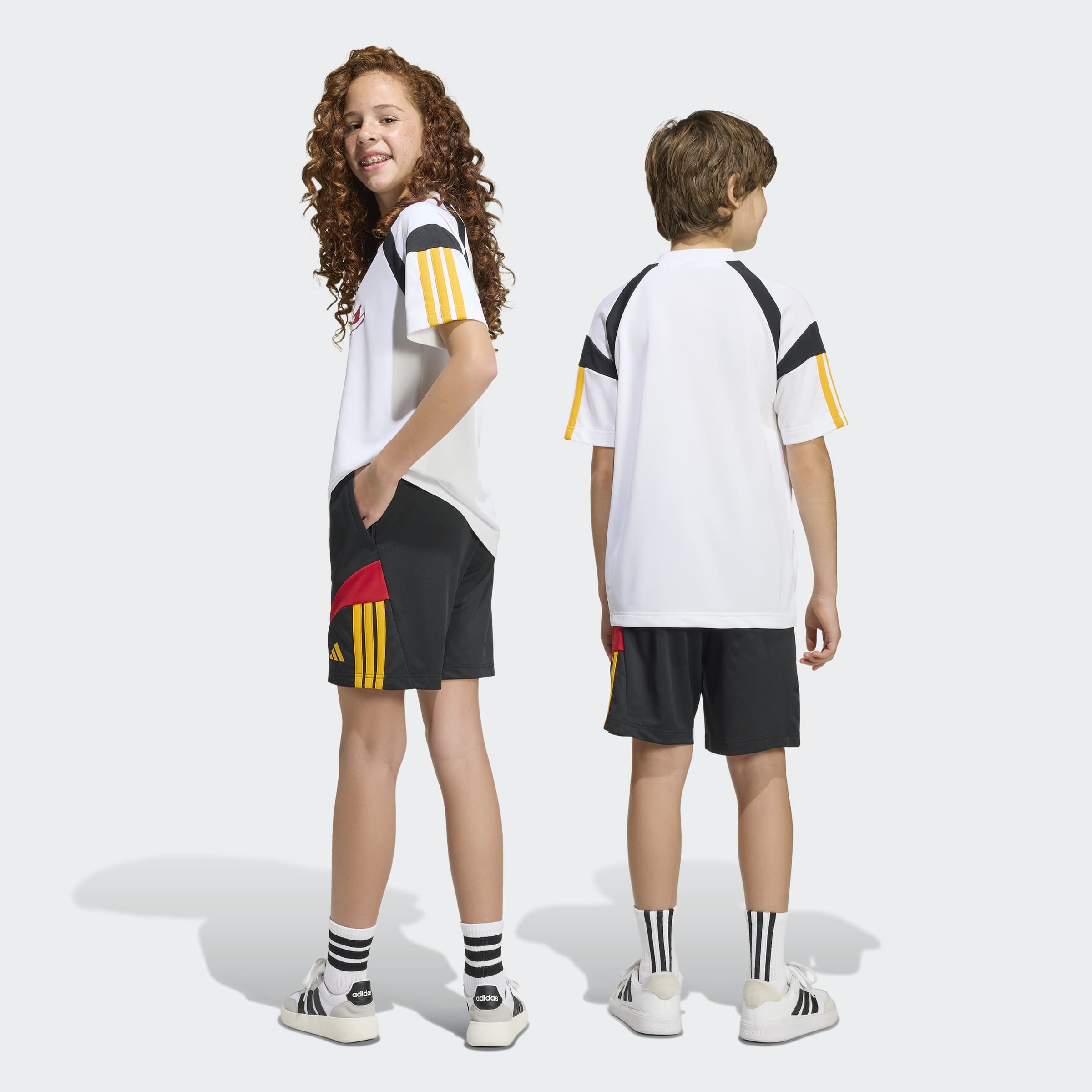 adidas Sportswear Shorts »HOUSE OF TIRO«