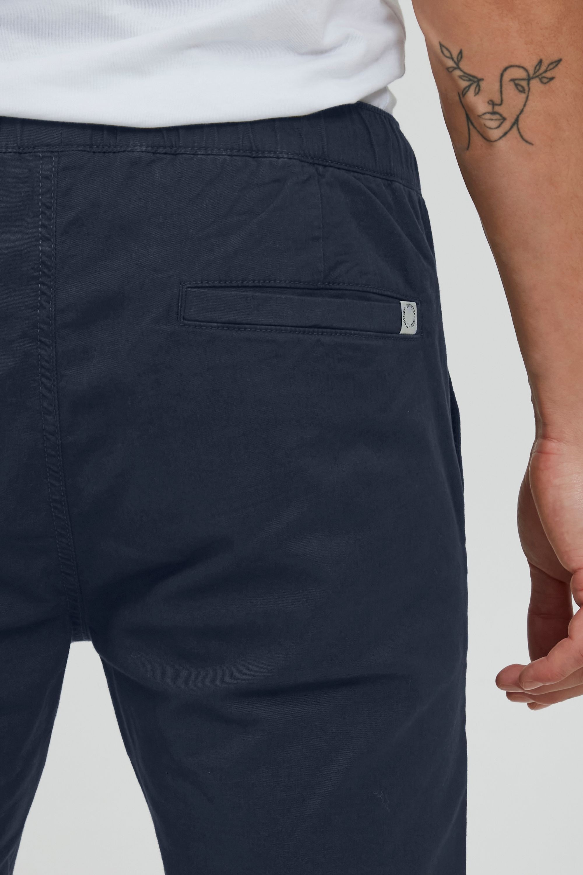 11 Project Chinohose »Chinohose PRLouis«