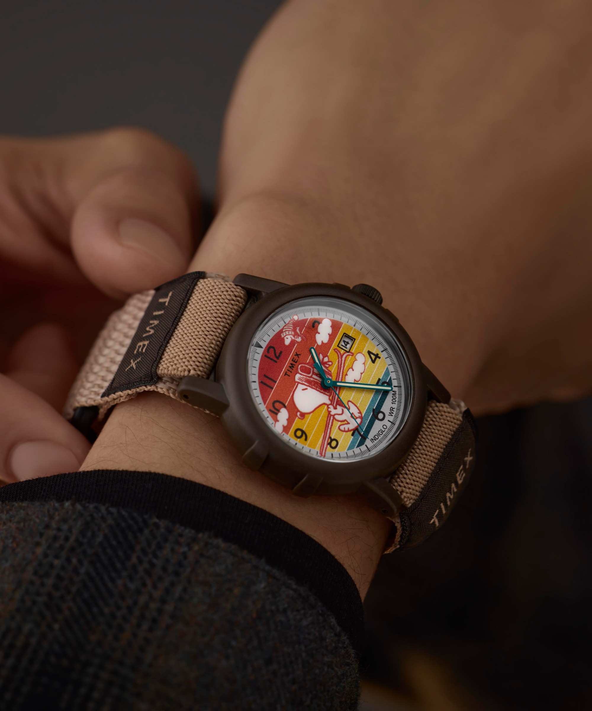 Timex Quarzuhr »TIMEX x PEANUTS CAMPER SKI« Armbanduhr, Herrenuhr, Damenuhr, Textilarmband, Datum, Beleuchtung