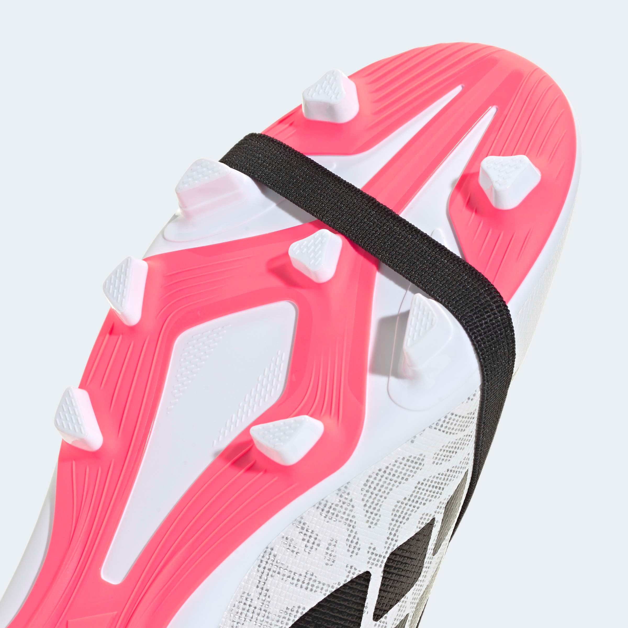 adidas Performance Fußballschuh »PREDATOR CLUB KIDS , UMSCHLAGBARE ZUNGE, FESTE BÖDEN / MULTI GROUND«  für viele verschiedene Böden geeignet, für Jugendliche & Kinder