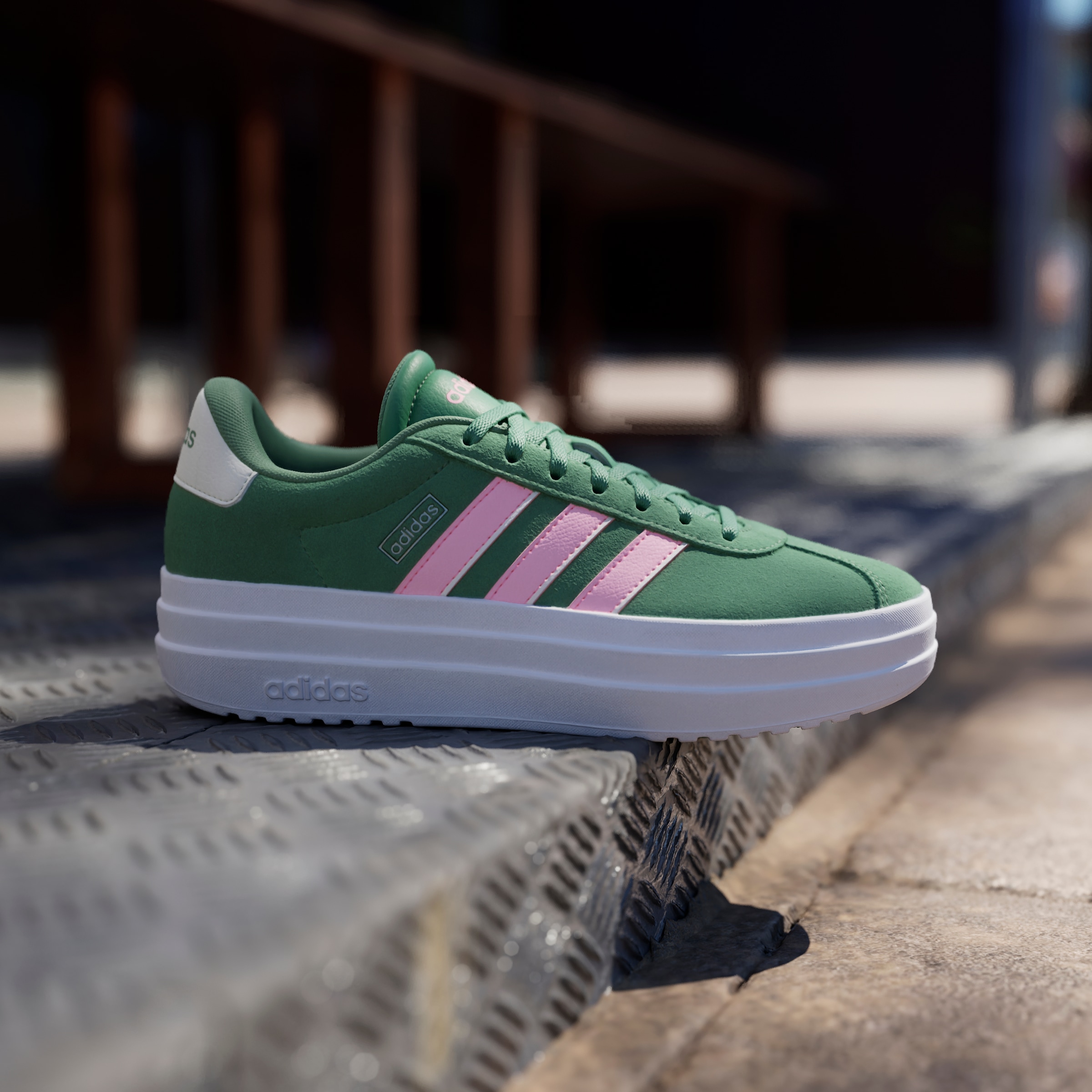 adidas Sportswear Sneaker »VL COURT BOLD«, Design auf den Spuren des adidas Gazelle Bold