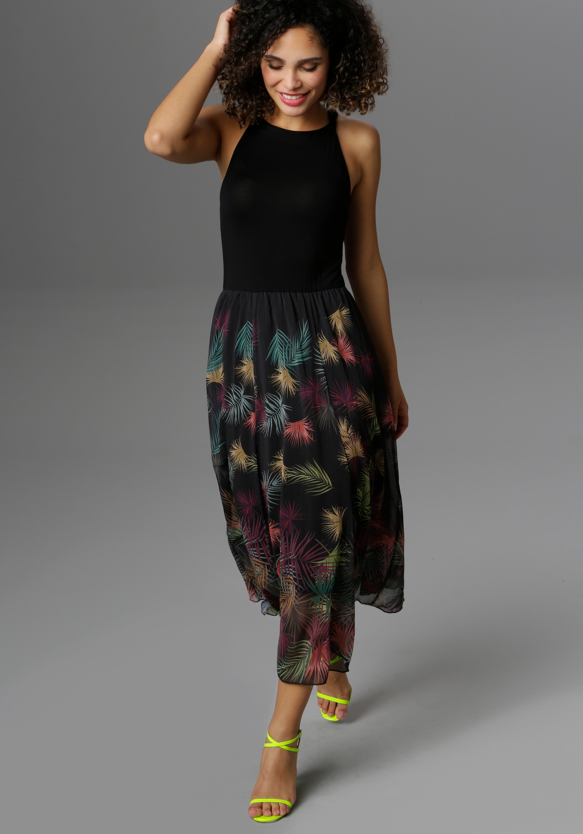 Aniston SELECTED Sommerkleid, mit buntem Blätterdruck