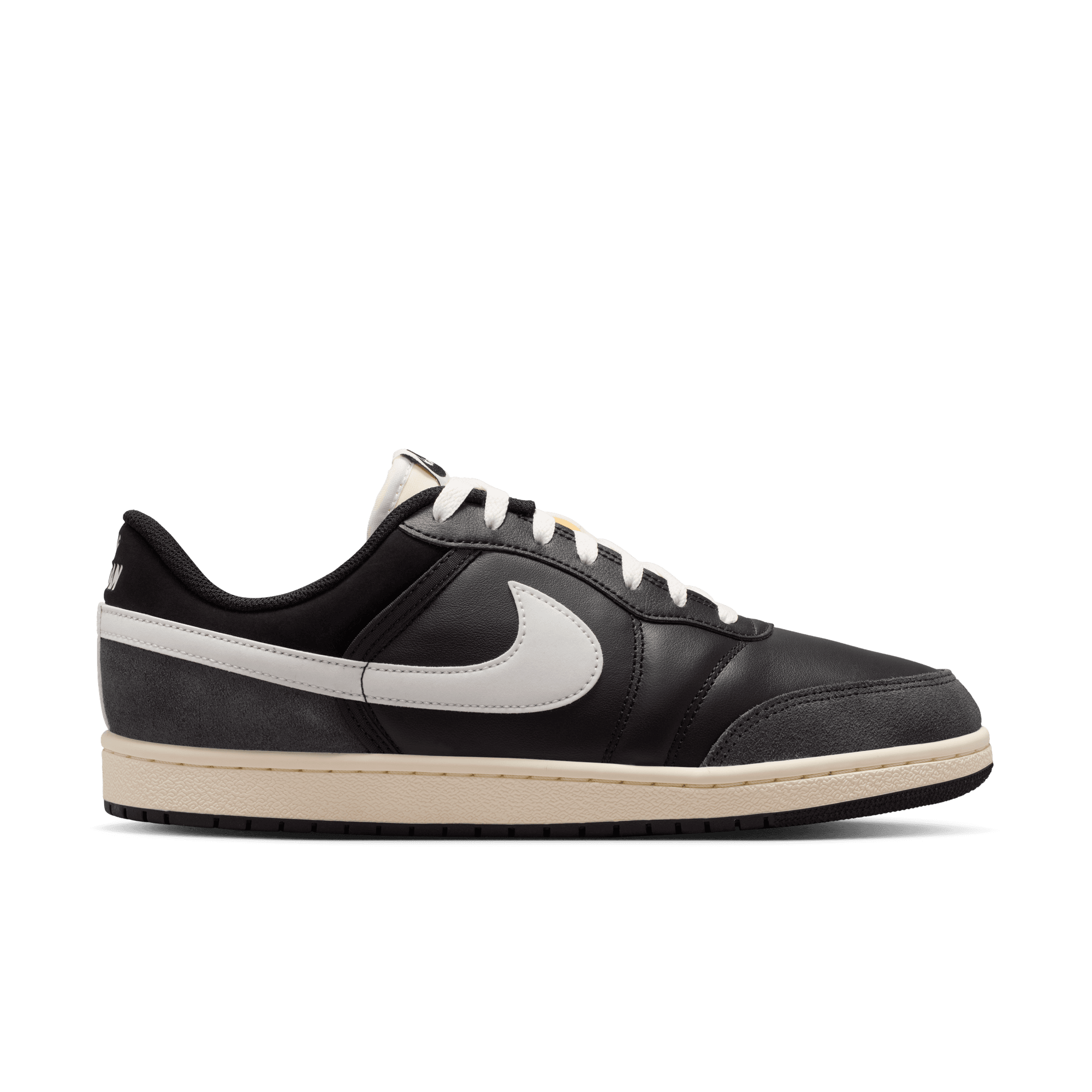 Jordan Sneaker »AIR JORDAN SKYLINE LOW LE«  inspiriert vom Design des Nike Air Jordan 1