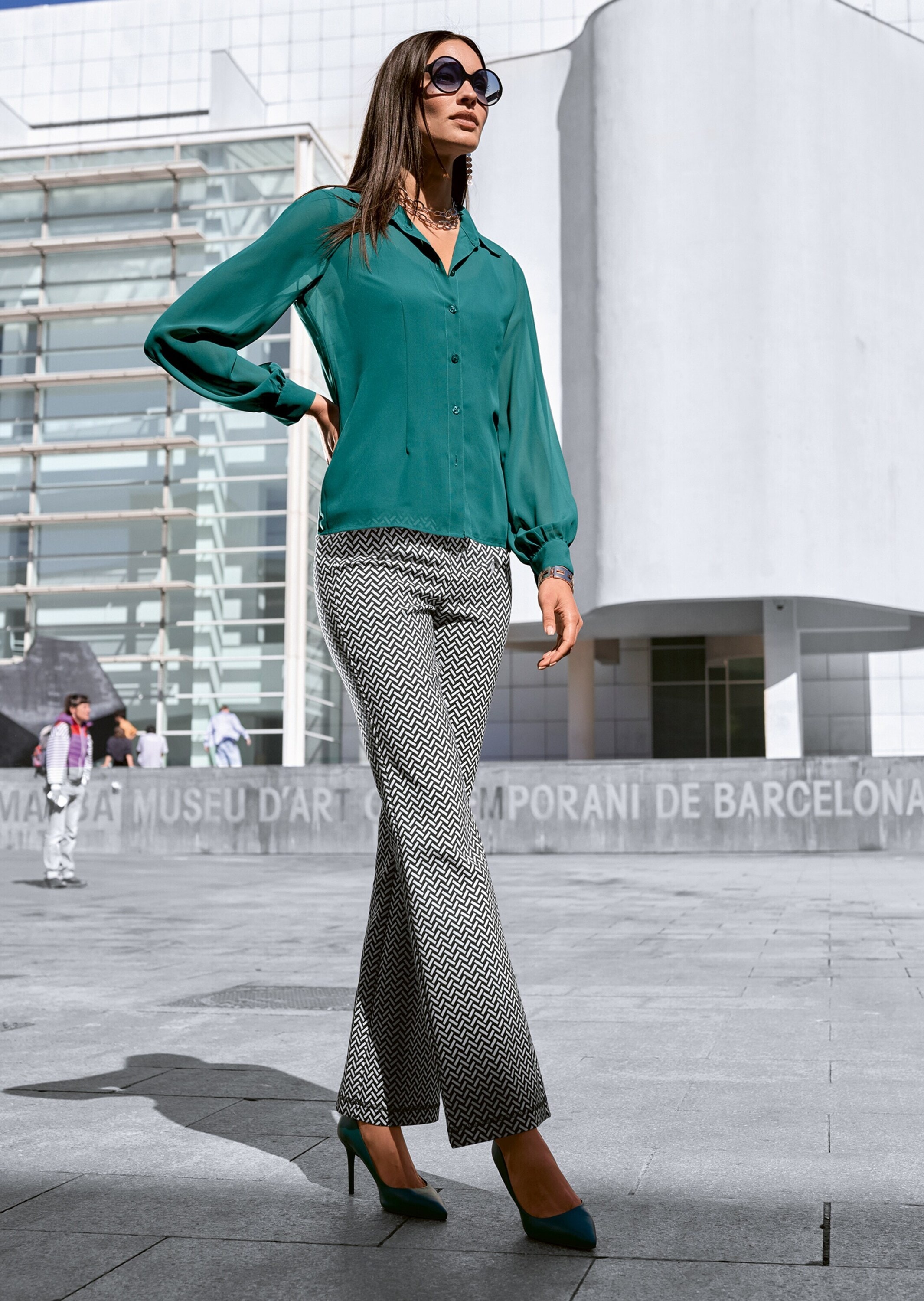 MADELEINE Stoffhose »Hose Ausgestellte Hose zum Schlüpfen«