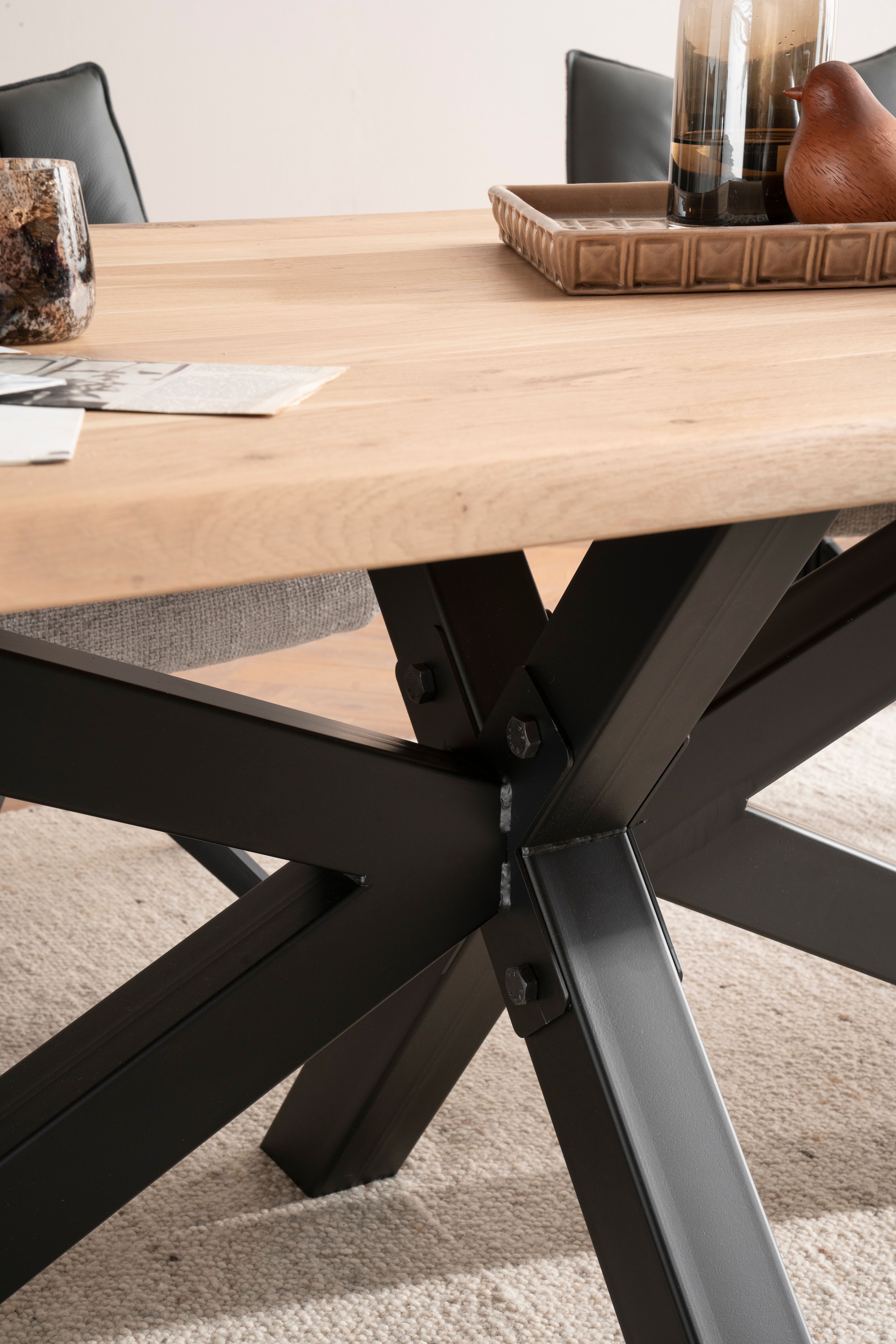 Home affaire Esstisch »Ottawa« moderner Esstisch aus massiver Eiche mit robustem Metallgestell