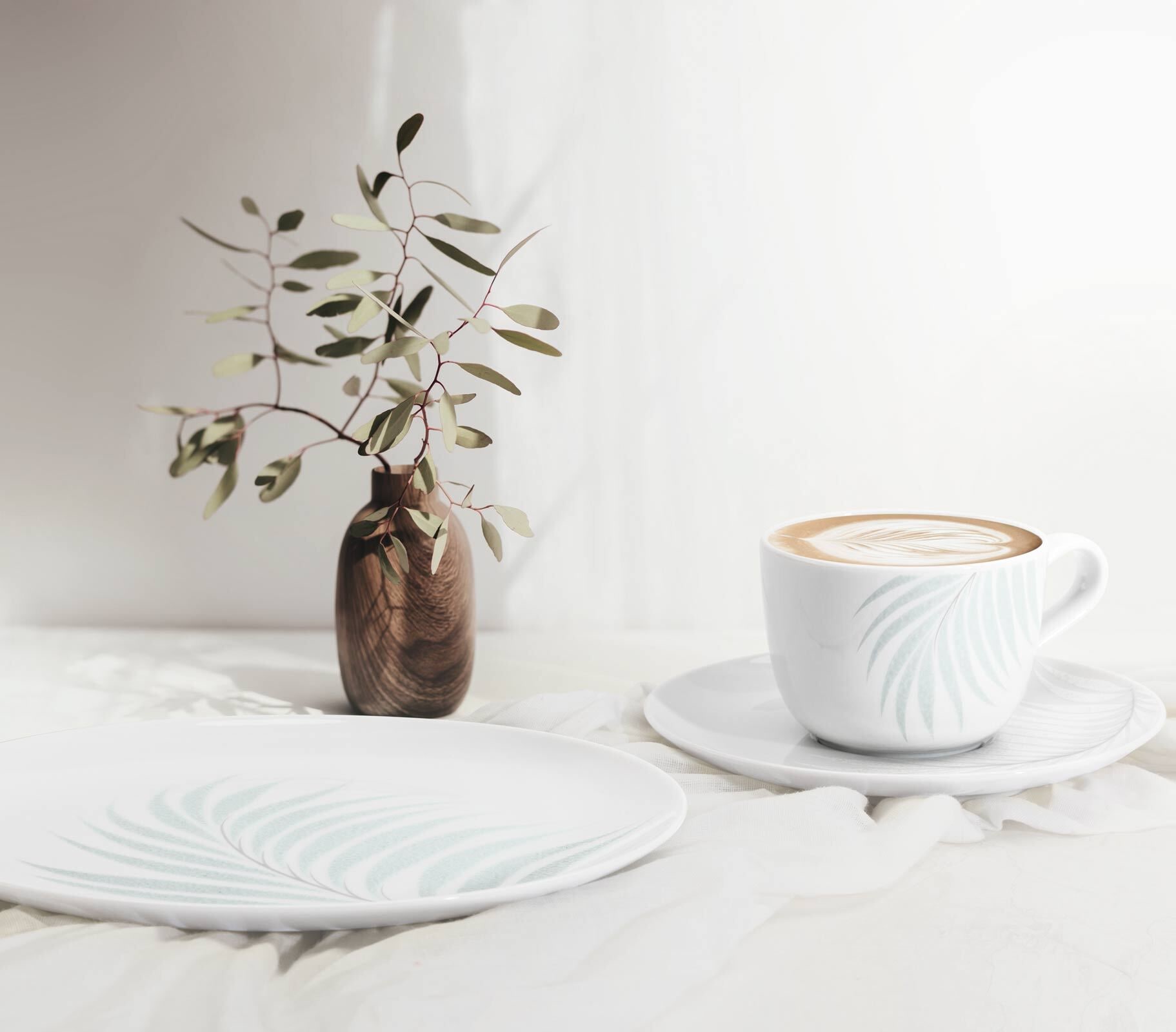 Seltmann Weiden Geschirr-Set »Tafelservice Liberty Mediterranean 12er Set weiß-blau« Spülmaschinengeeignet, Mikrowellengeeignet, Ofenfest, Salamandergeeignet, Kühlschrankgeeignet, Gefrierschrankgeeignet