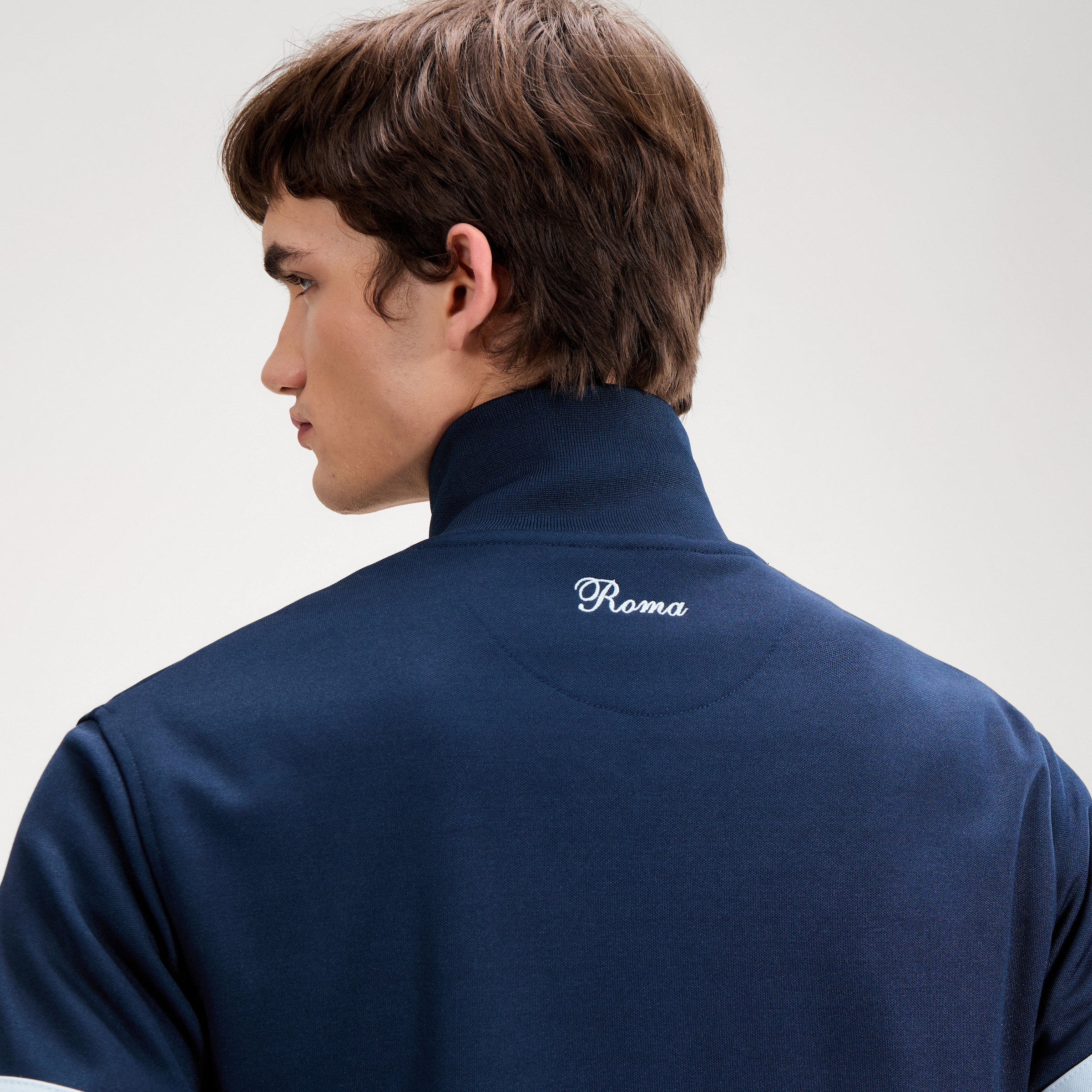 Ellesse Trainingsjacke »ROMA TRACK JACKET« sportlicher Stil, komfortable Passform