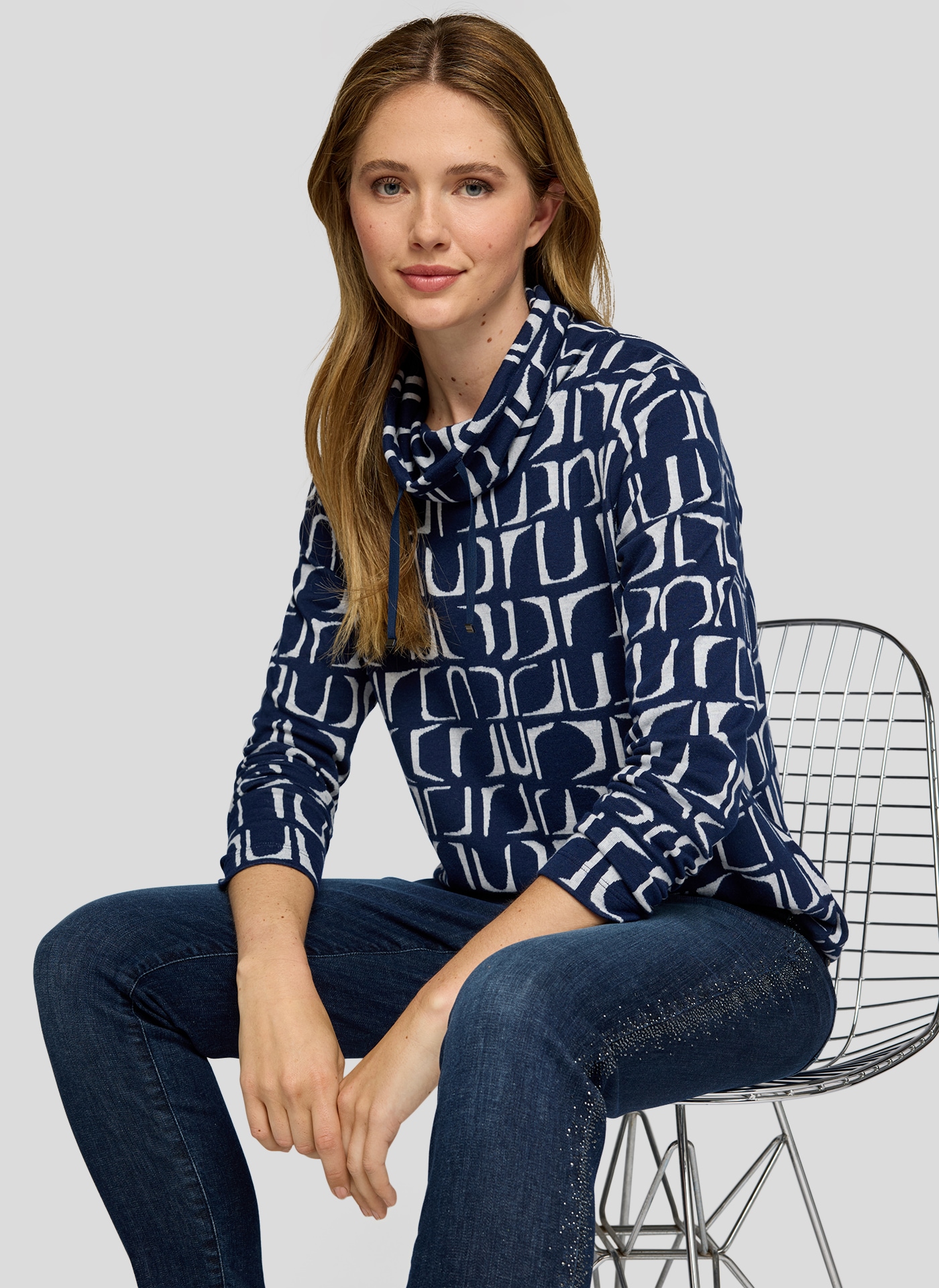 Rabe Langarmshirt mit grafischem Muster und gerafftem Kragen mit Kordelzug