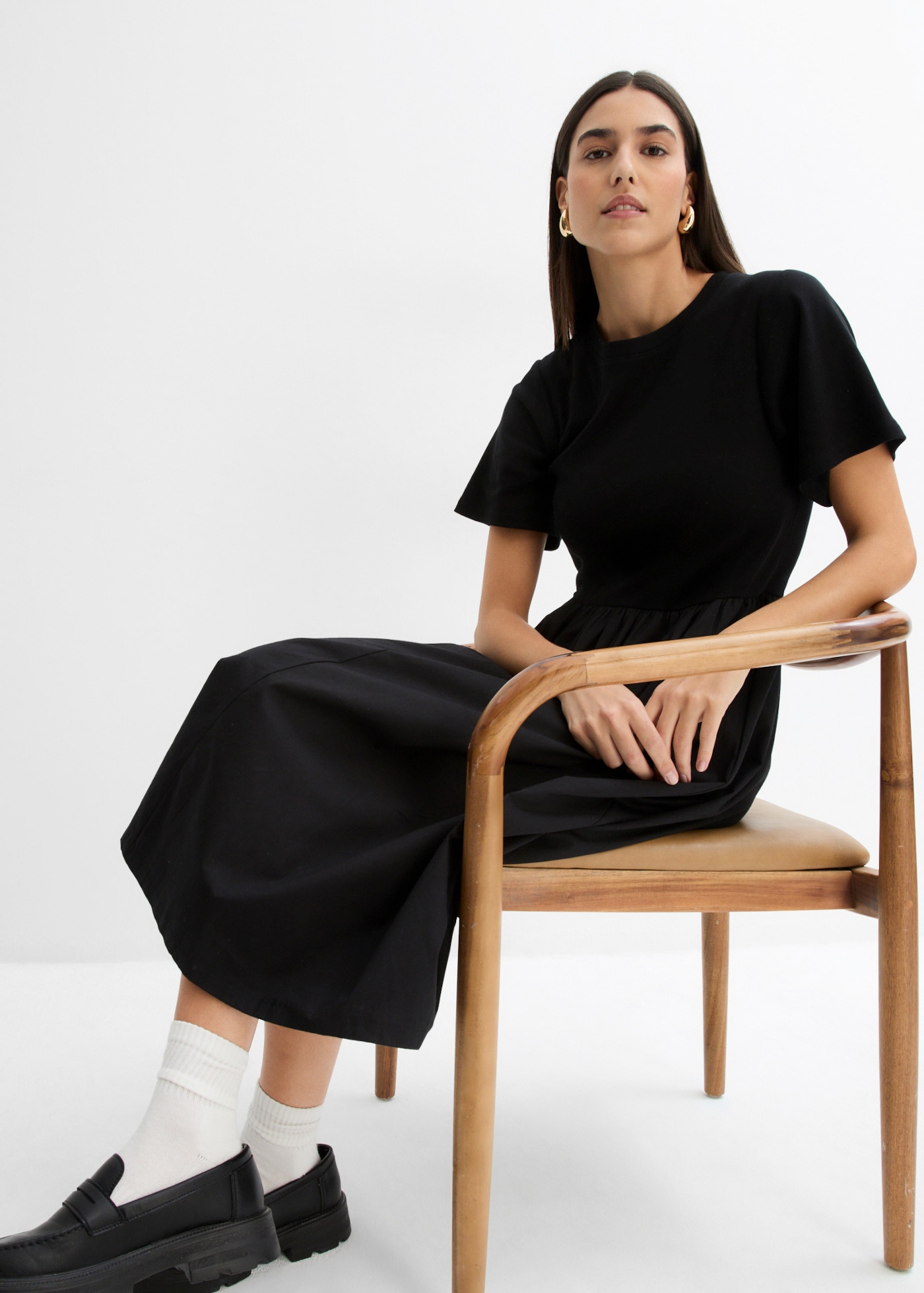 bonprix Midikleid aus Baumwolle, A-Linien-Passform, Kurzarm-Design, Midilänge