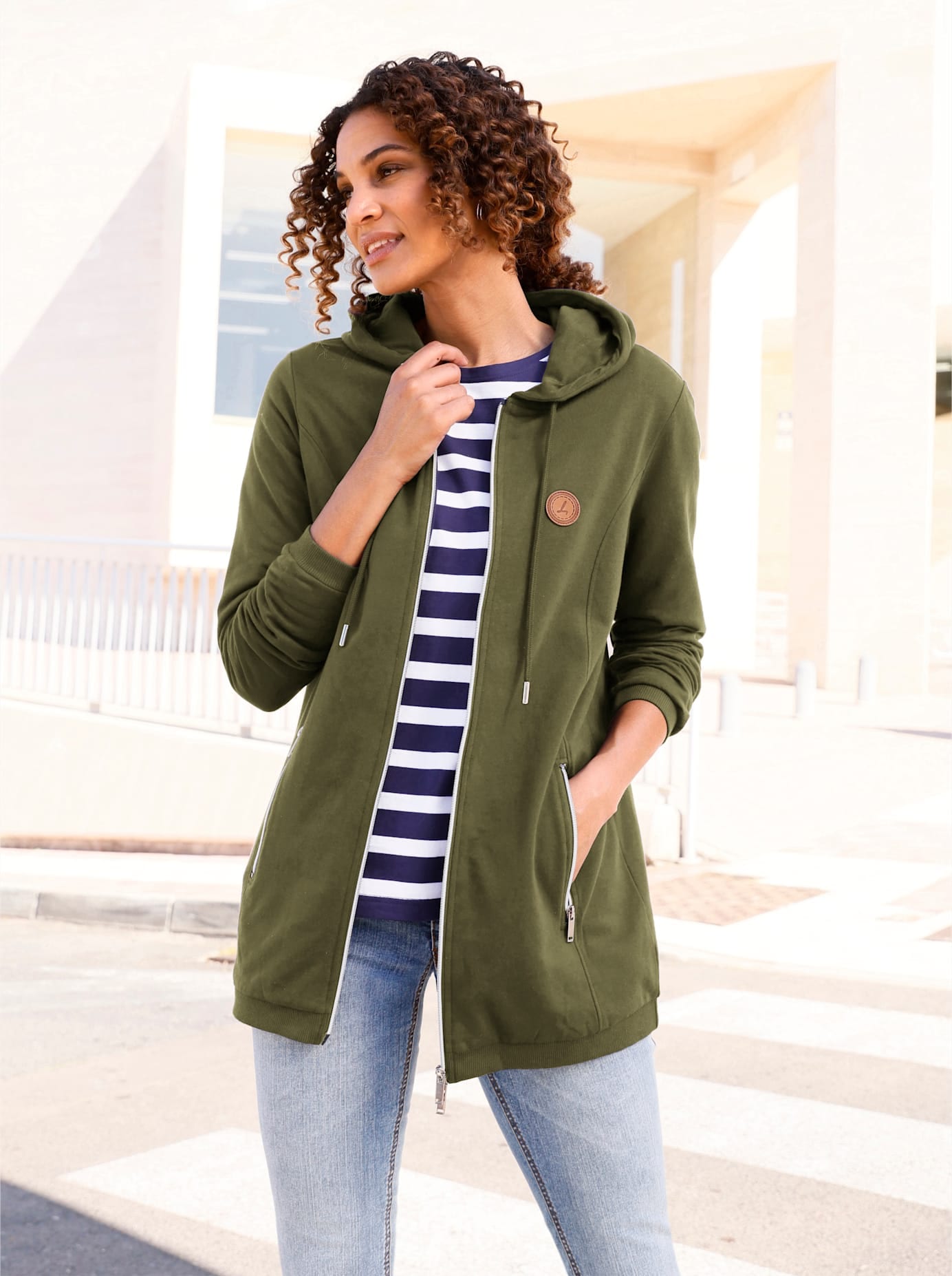 Casual Looks Shirtjacke »Sweatjacke« 1 Stk.