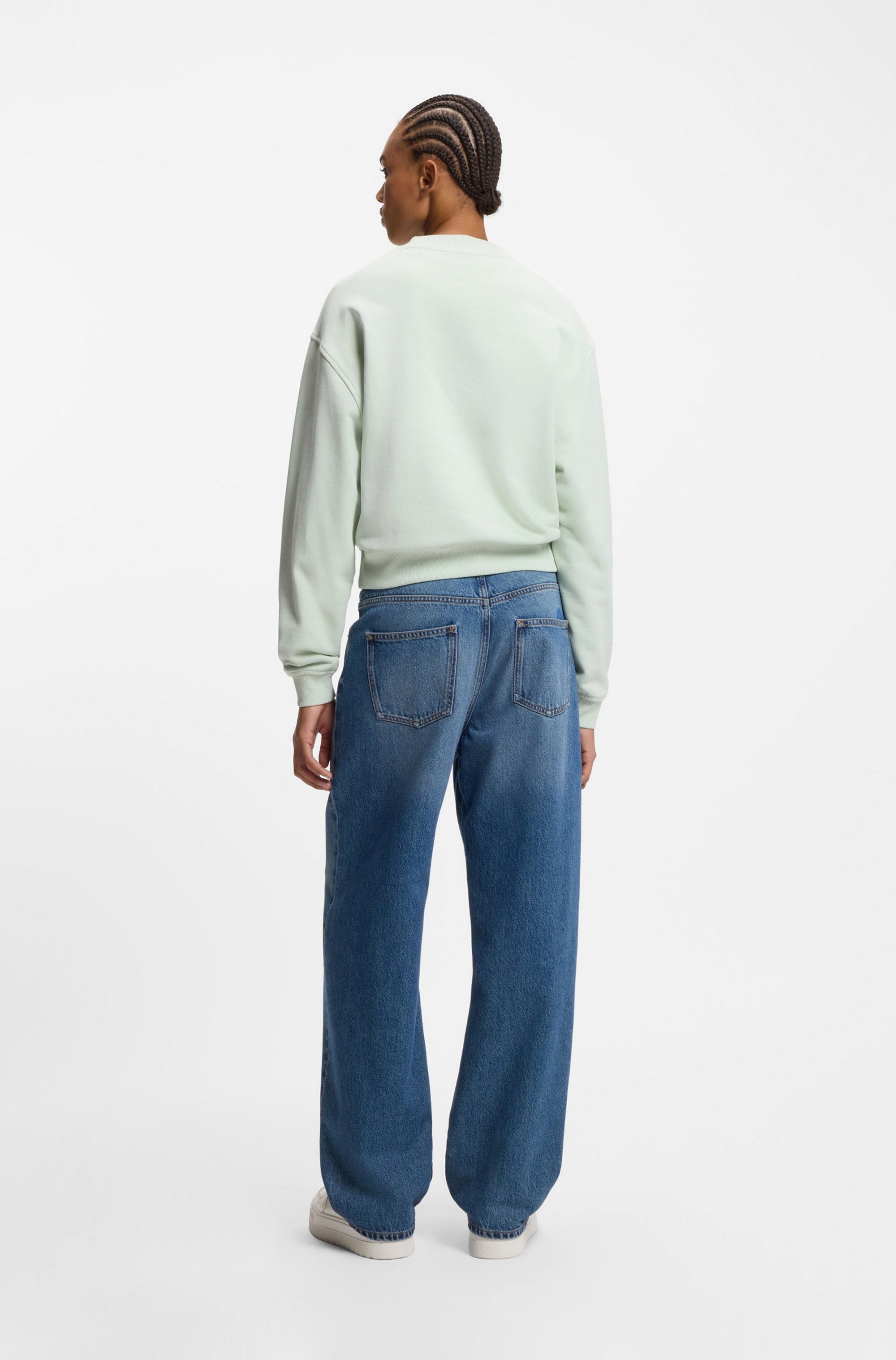 HUGO Blue Sweatshirt »Delessa« mit Logoaufnäher