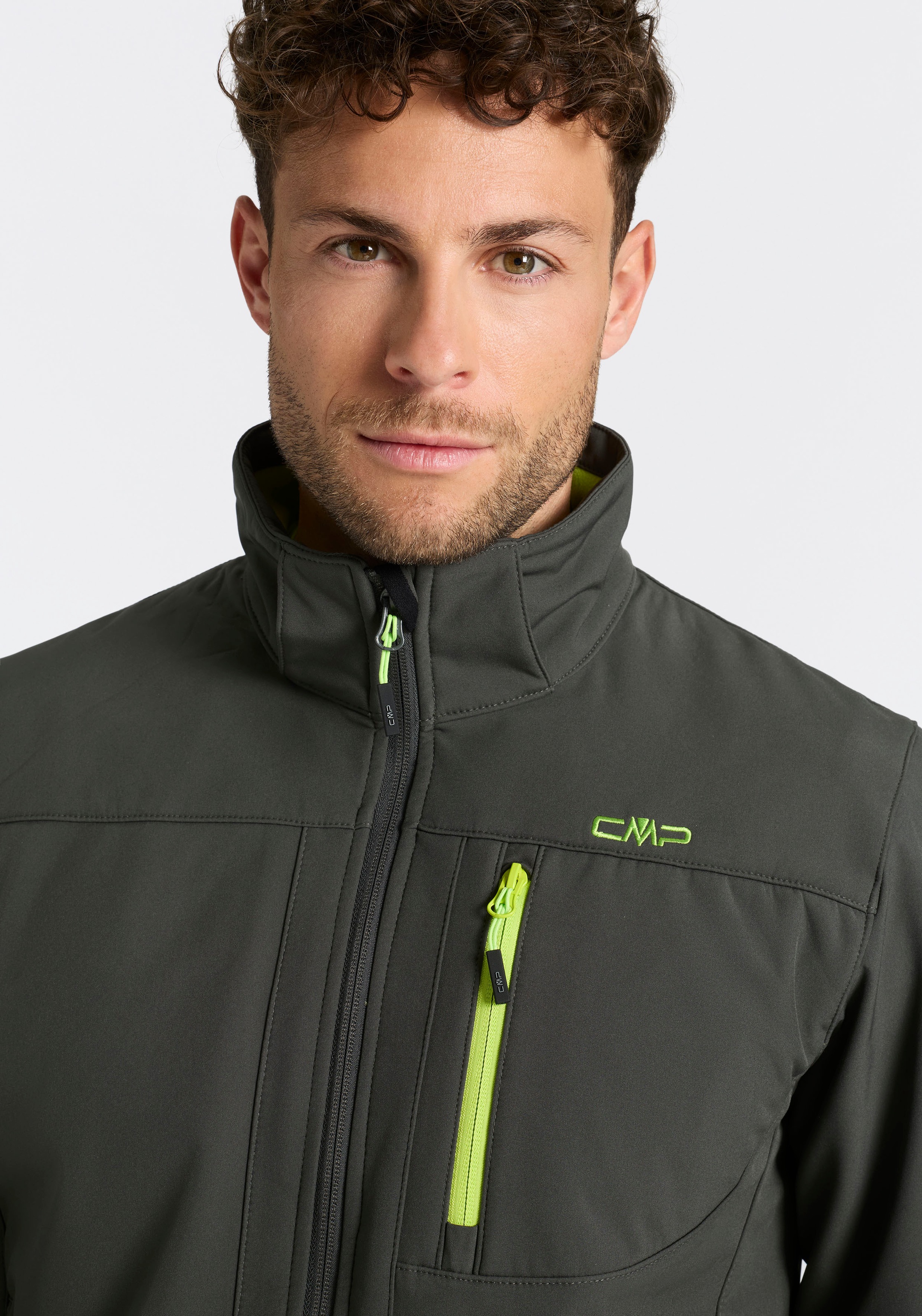 CMP Softshelljacke mit Kapuze mit hochschließendem Kragen, 3-lagig, wasserabweisend, winddicht