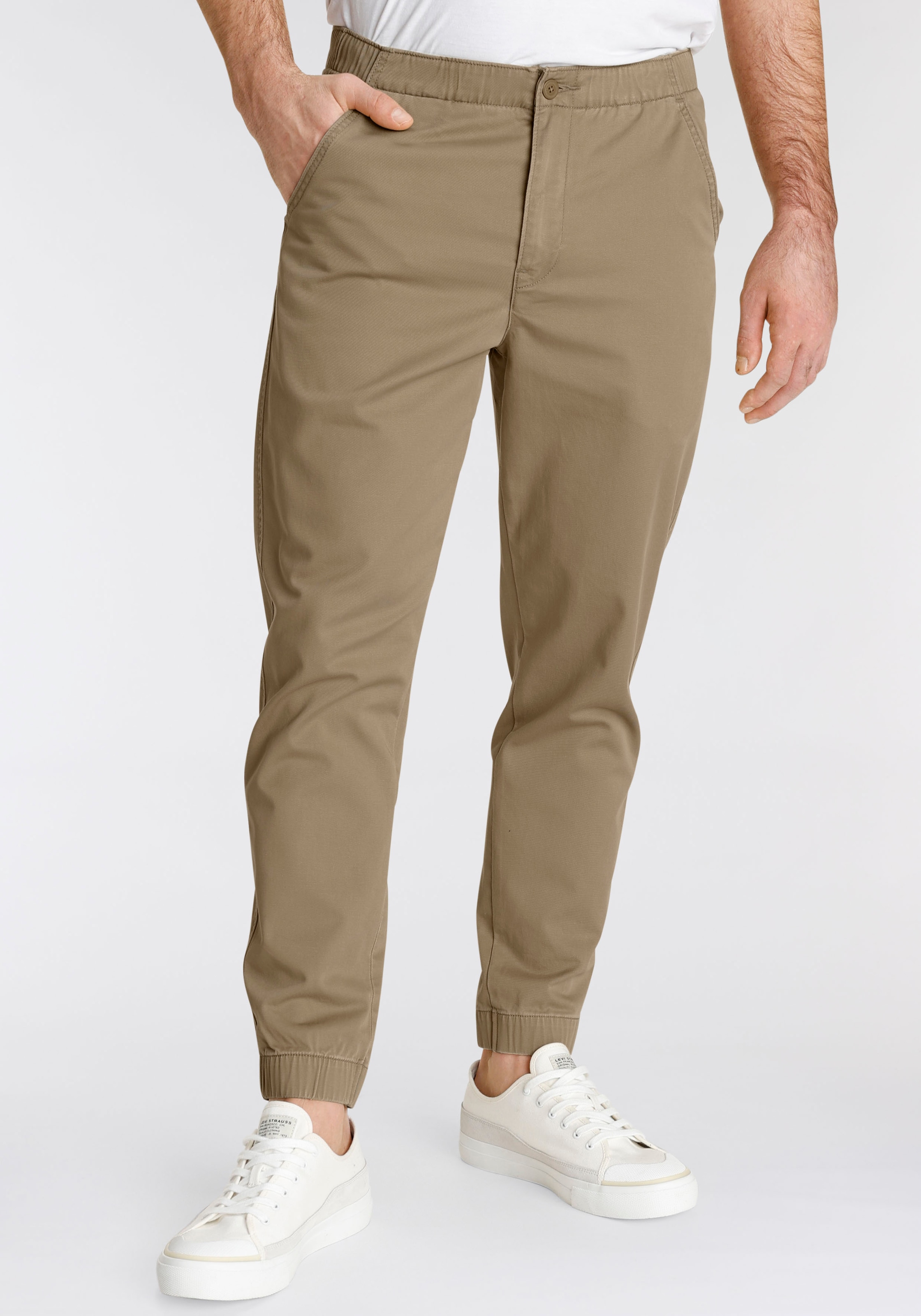 Levi's® Chinohose »LE XX CHINO JOGGER III«, in Unifarbe für leichtes Styling