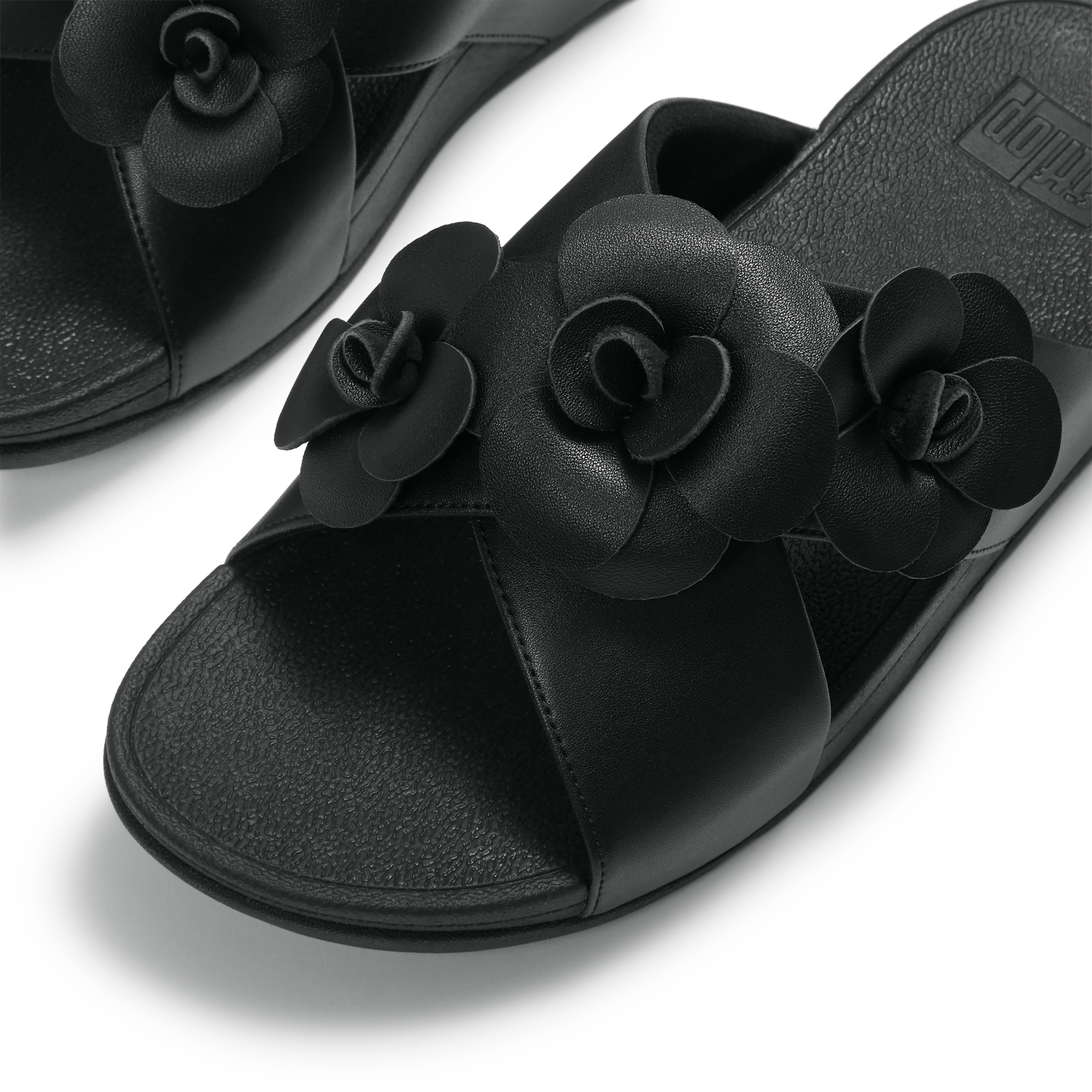 Fitflop Pantolette »LULU FLOWER CROSS SLIDES«  Keilabsatz, Sommerschuh, Schlupfschuh mit dekorativen Blüten