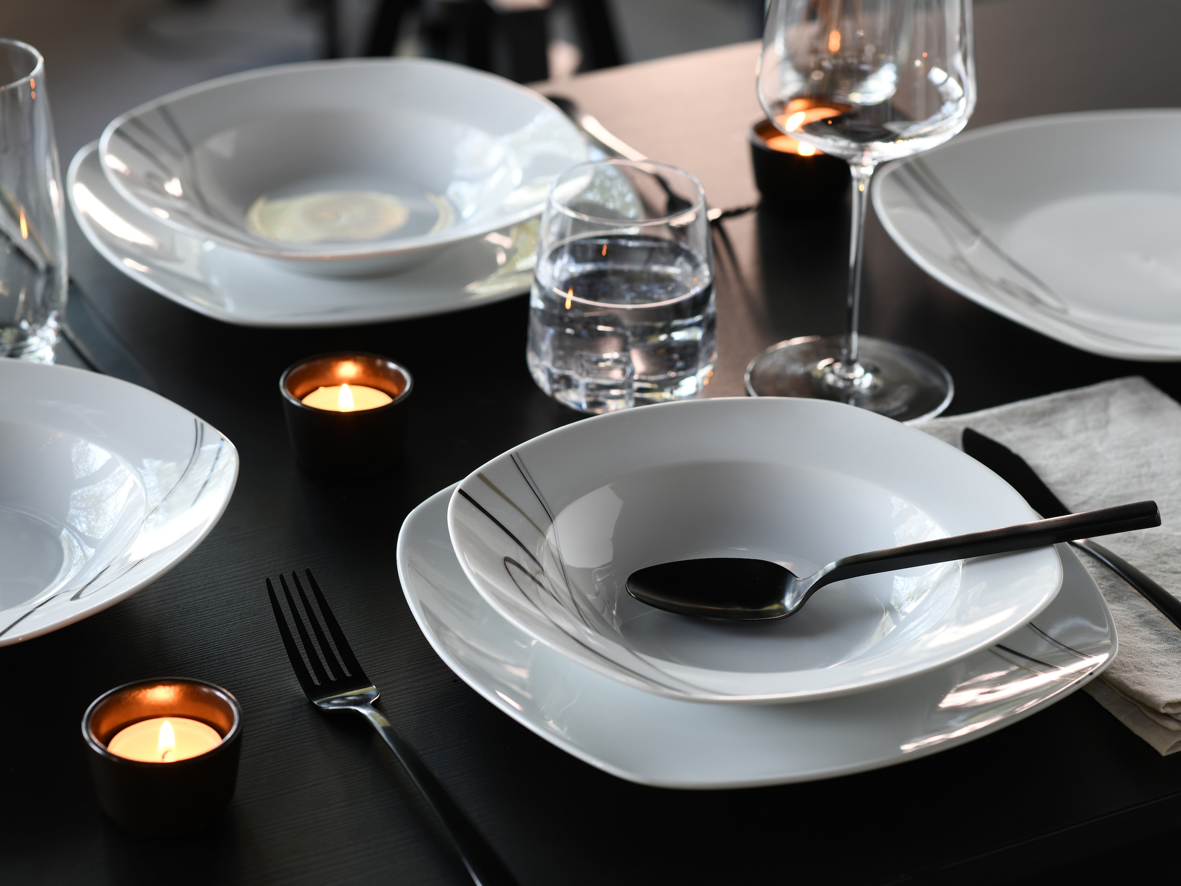 CreaTable Tafelservice »Amelie Piazza, Tafel-Service 12-tlg« Teller Set, Elegant, Schwungvoller Liniendekor