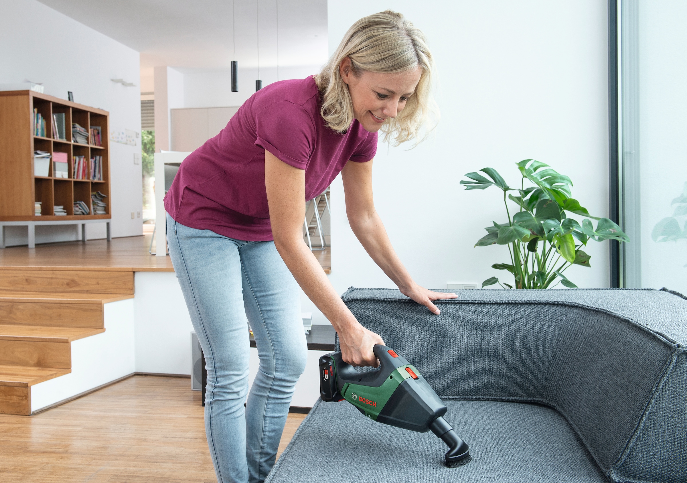 Bosch Home & Garden Akku-Handstaubsauger »Power for ALL 18V Akku-System »UniversalVac 18««, Inkl. Akku und Ladegerät, Maße: 335x100x175 mm