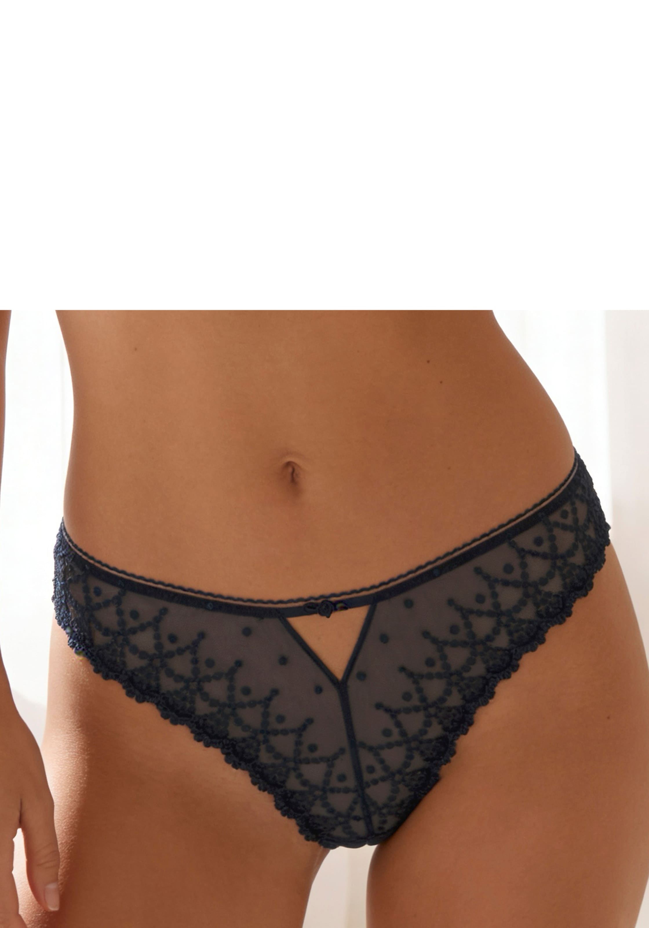 LASCANA String »Fabia« aus edler Stickereispitze in dezent transparenter Optik