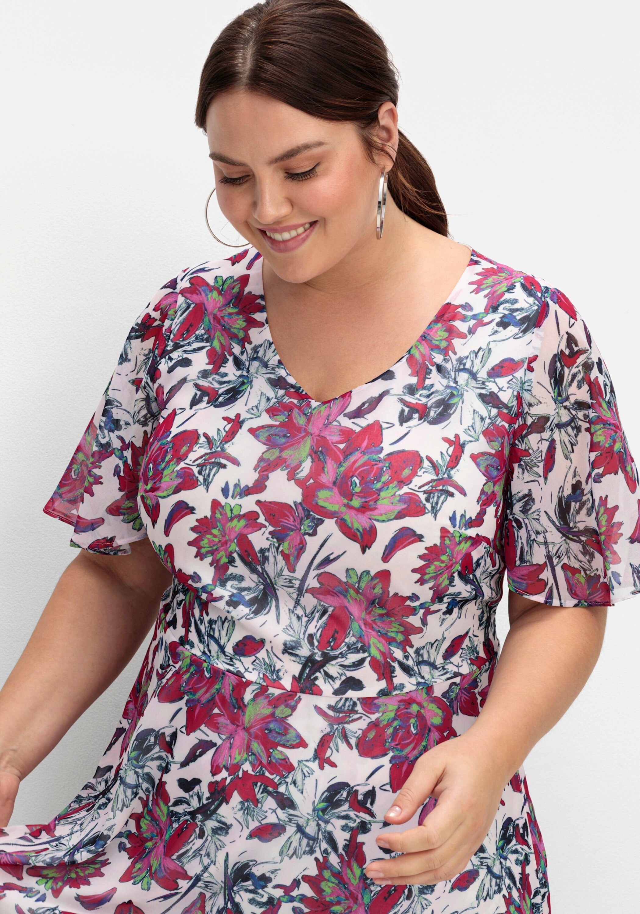 Sheego Maxikleid »Abendkleid Chiffonkleid mit Blumenprint« Ohne Taschen mit Blumenprint, blickdicht gefüttert
